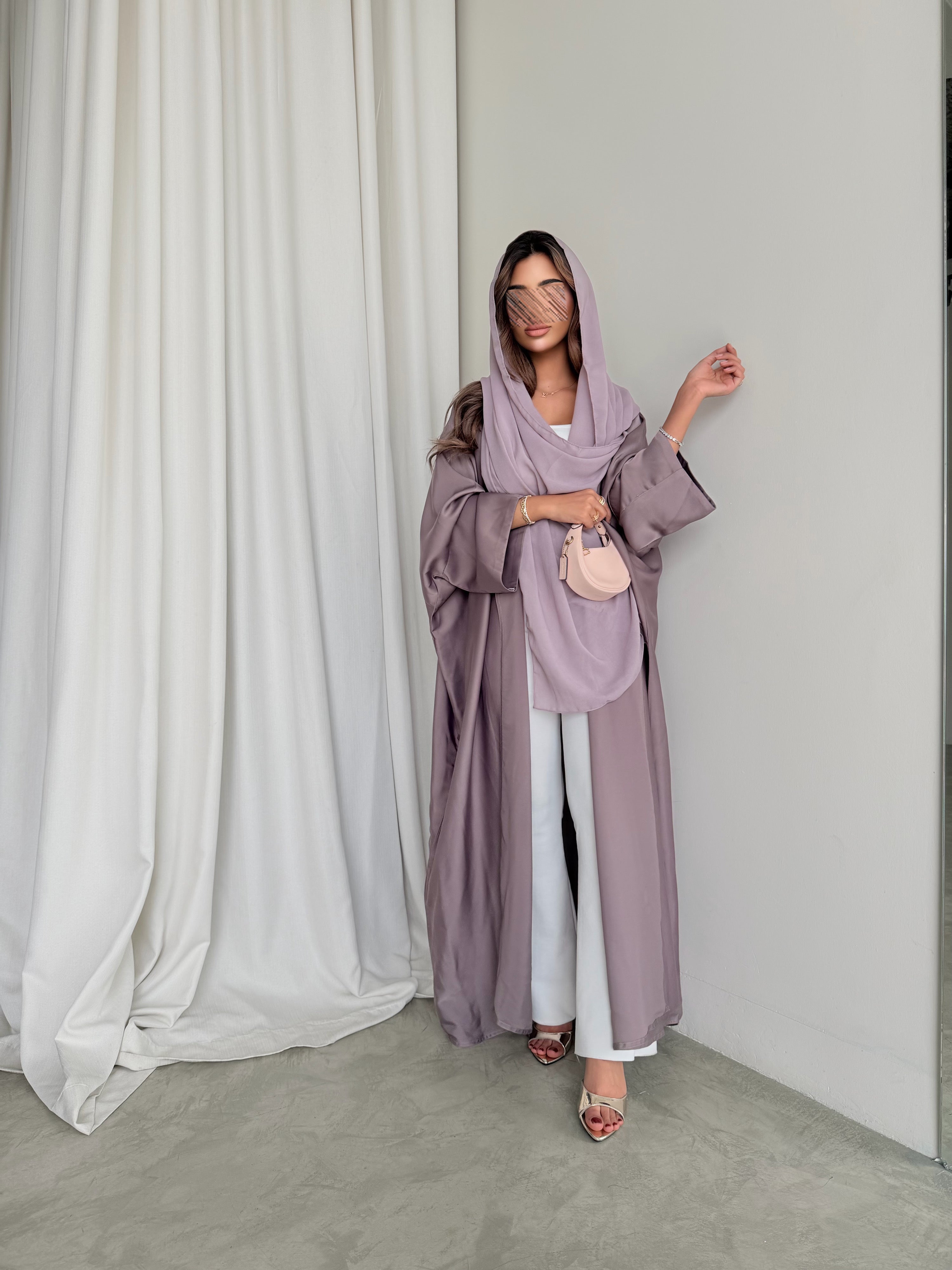 MWT5014 - قماش حرير عنابي فاتح قصة نص كلوش - Aya