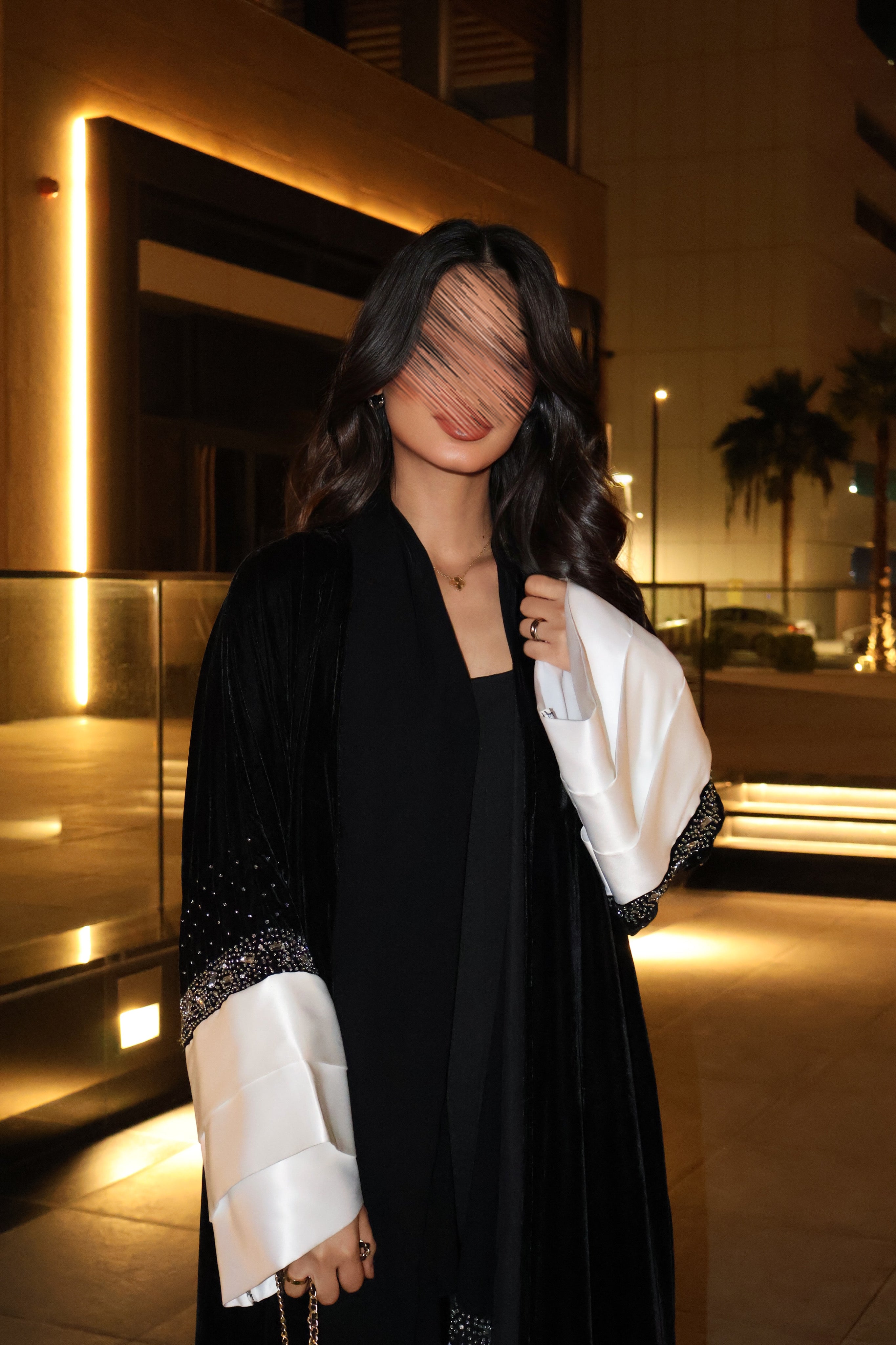 MW645 - Light Crepe Standing with Jacquard Half-Cloche