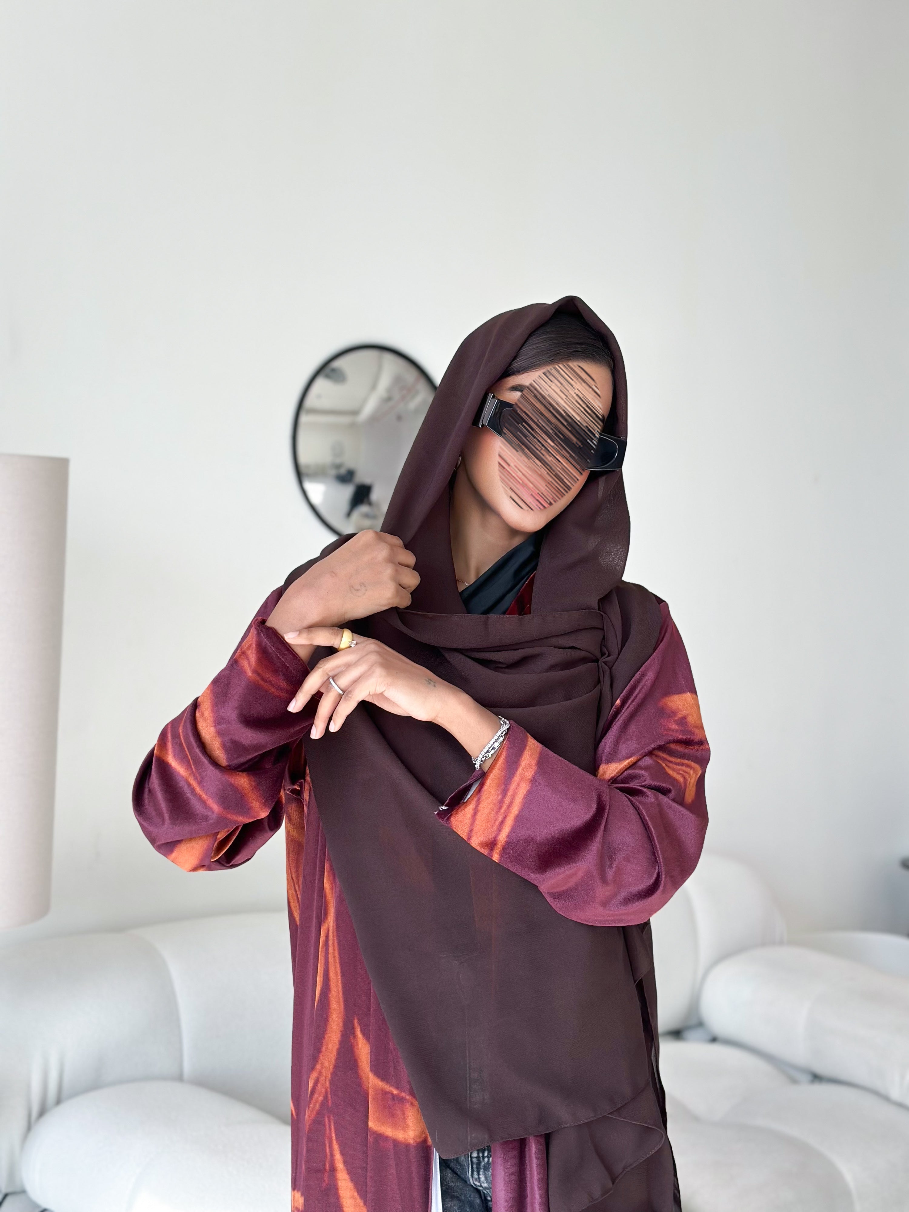 MW645 - Light Crepe Standing with Jacquard Half-Cloche