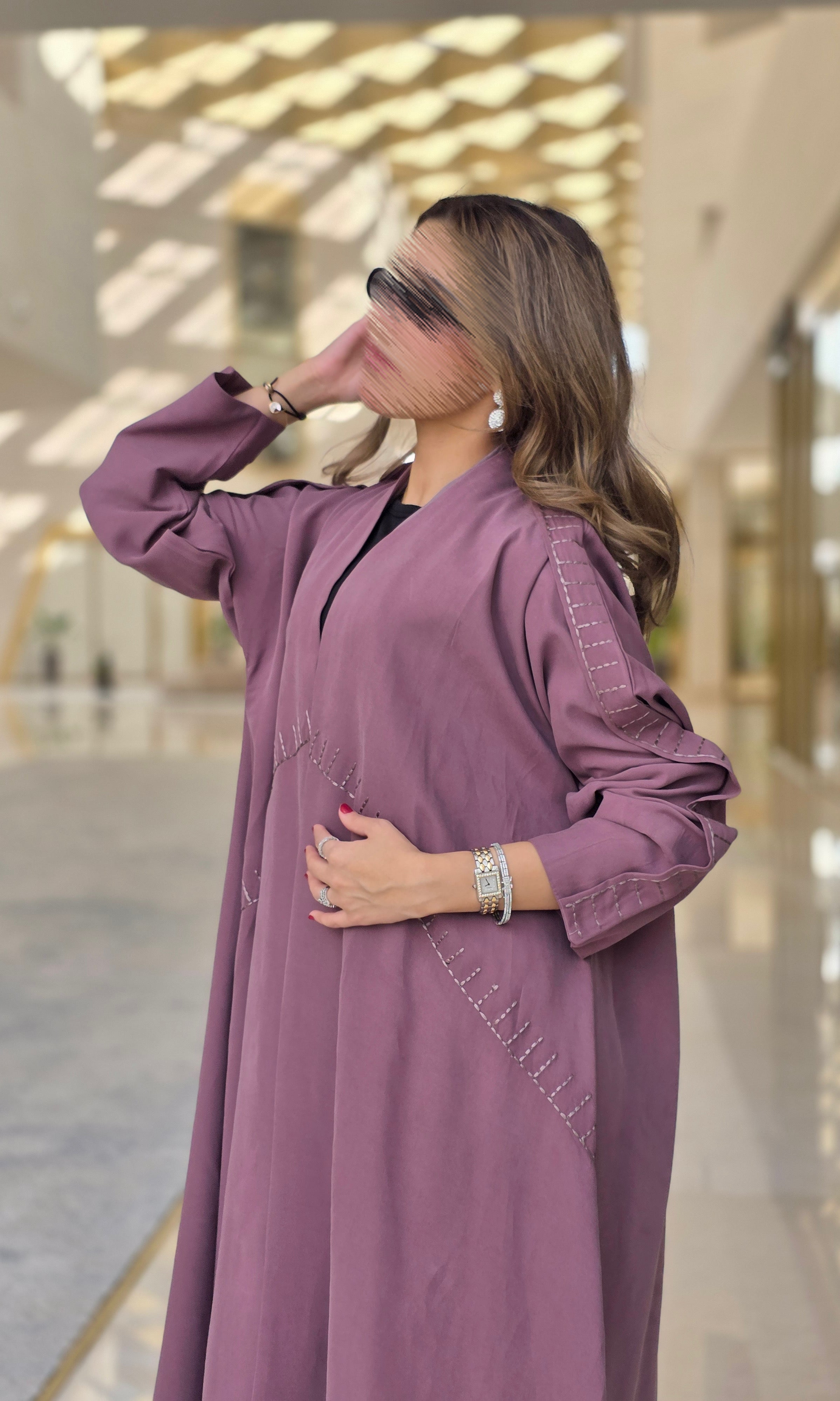 MWT657 - عباية تطريز وردي - Aya