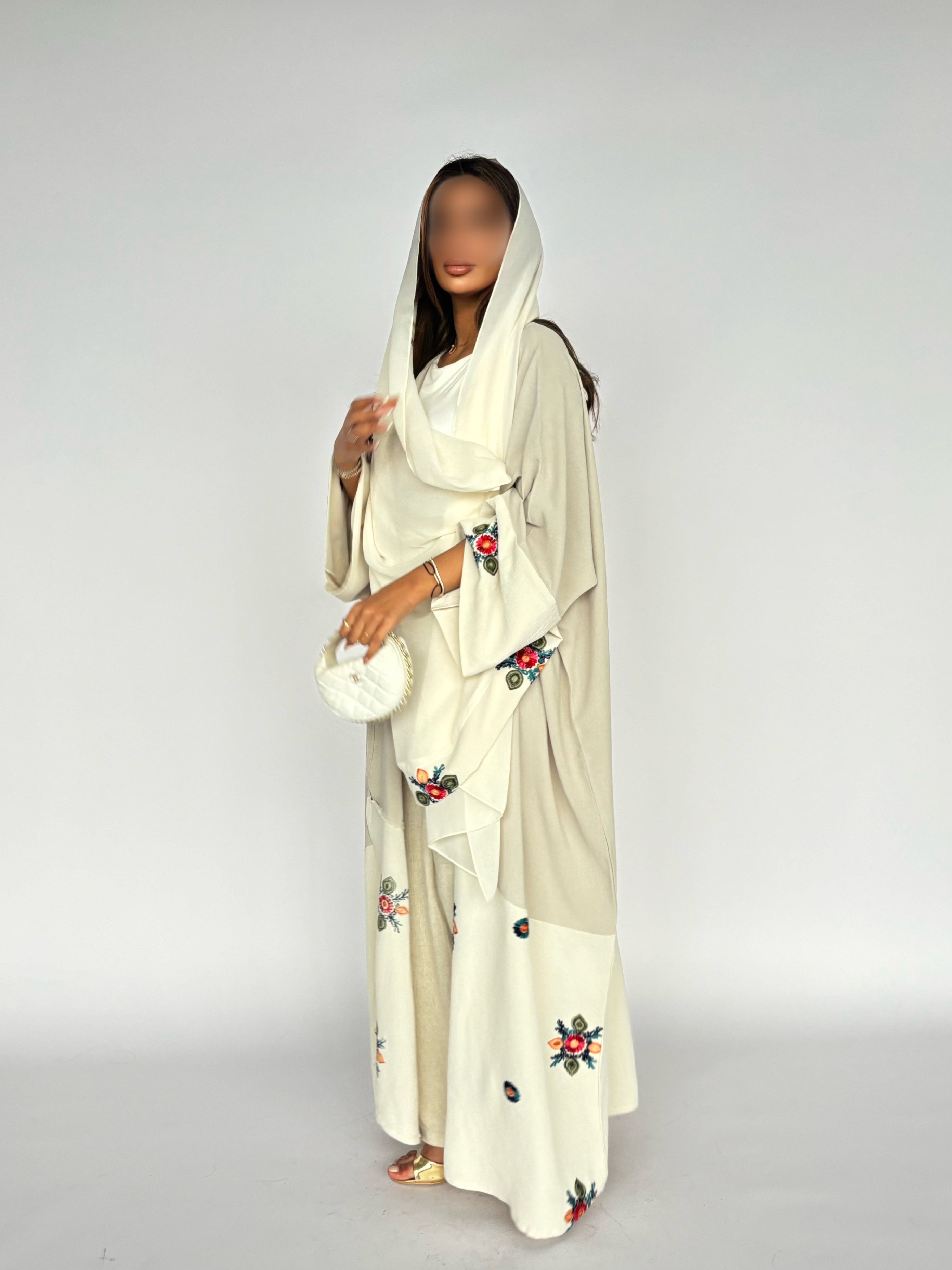 MW645 - Light Crepe Standing with Jacquard Half-Cloche