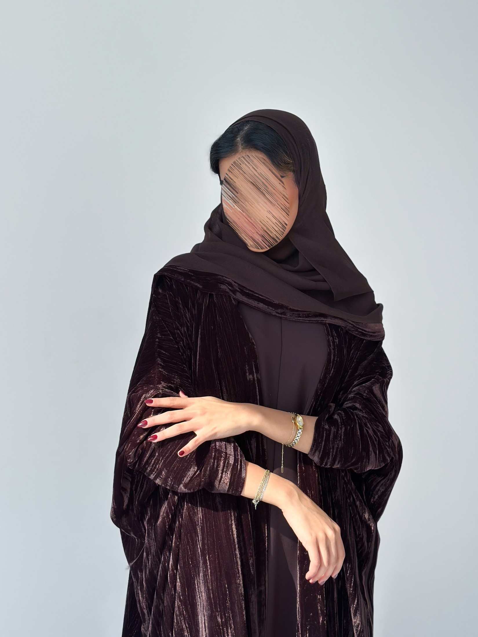 MW1889 - عباية مخمل مع فستان كريب - Aya
