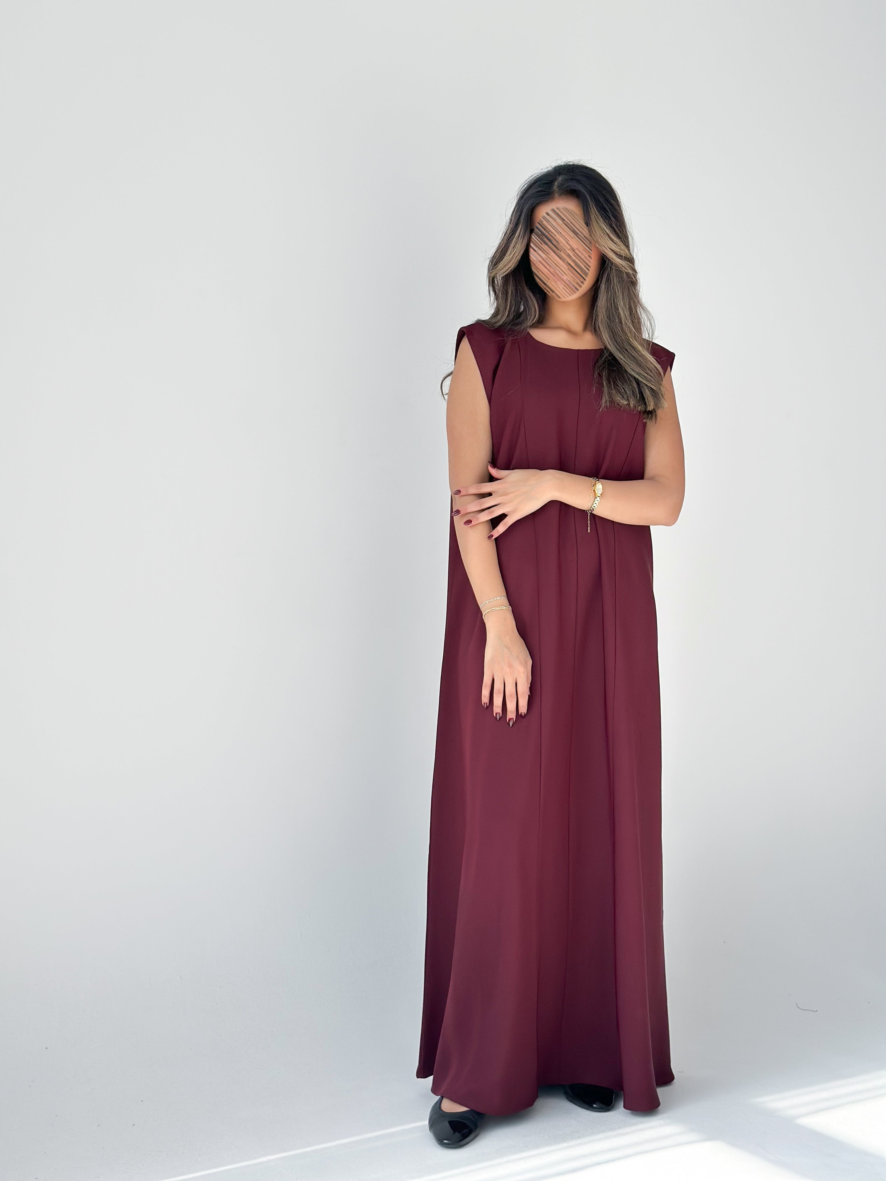 MW645 - Light Crepe Standing with Jacquard Half-Cloche