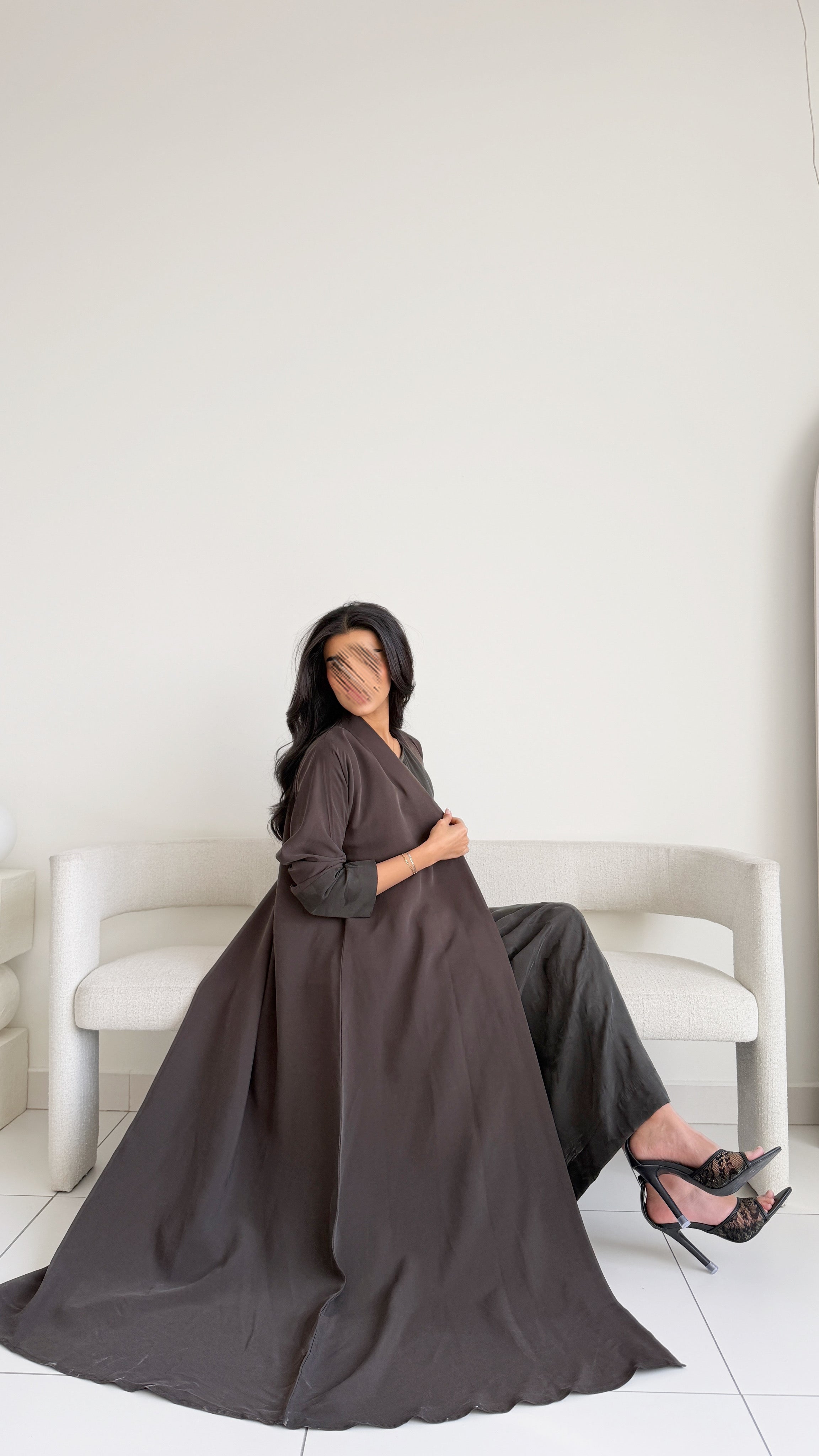 MWT5030 - عباية مع فستان تحتها | زيتي جاكار- كمية محدودة - Aya