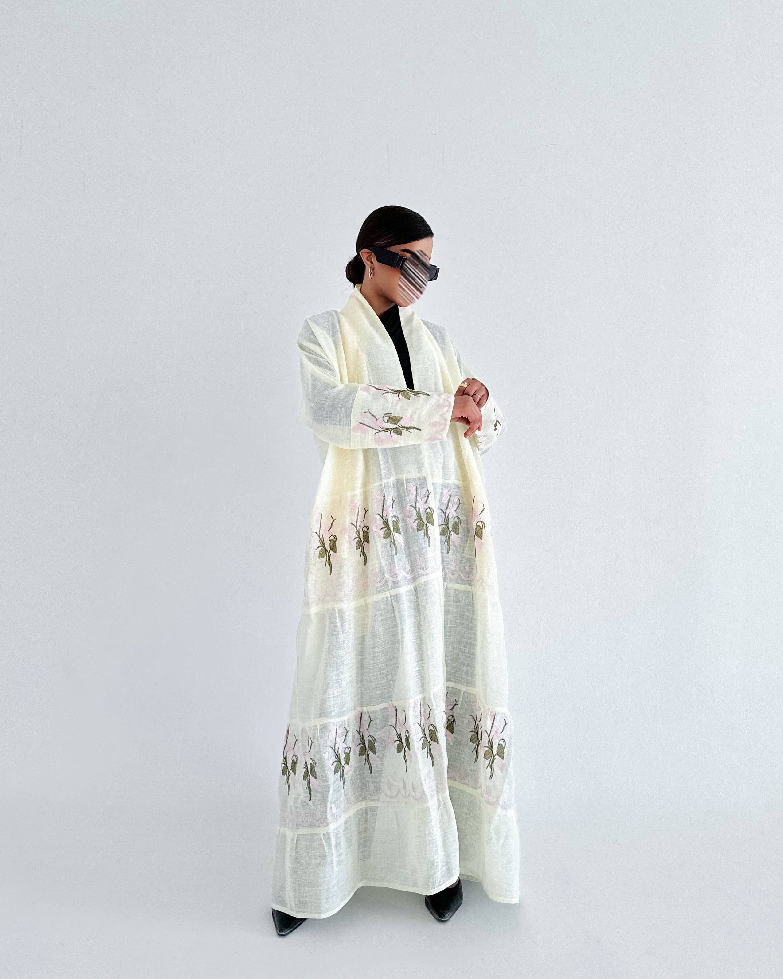 MW1499 - عباية دبل كلوش لنن اصفر