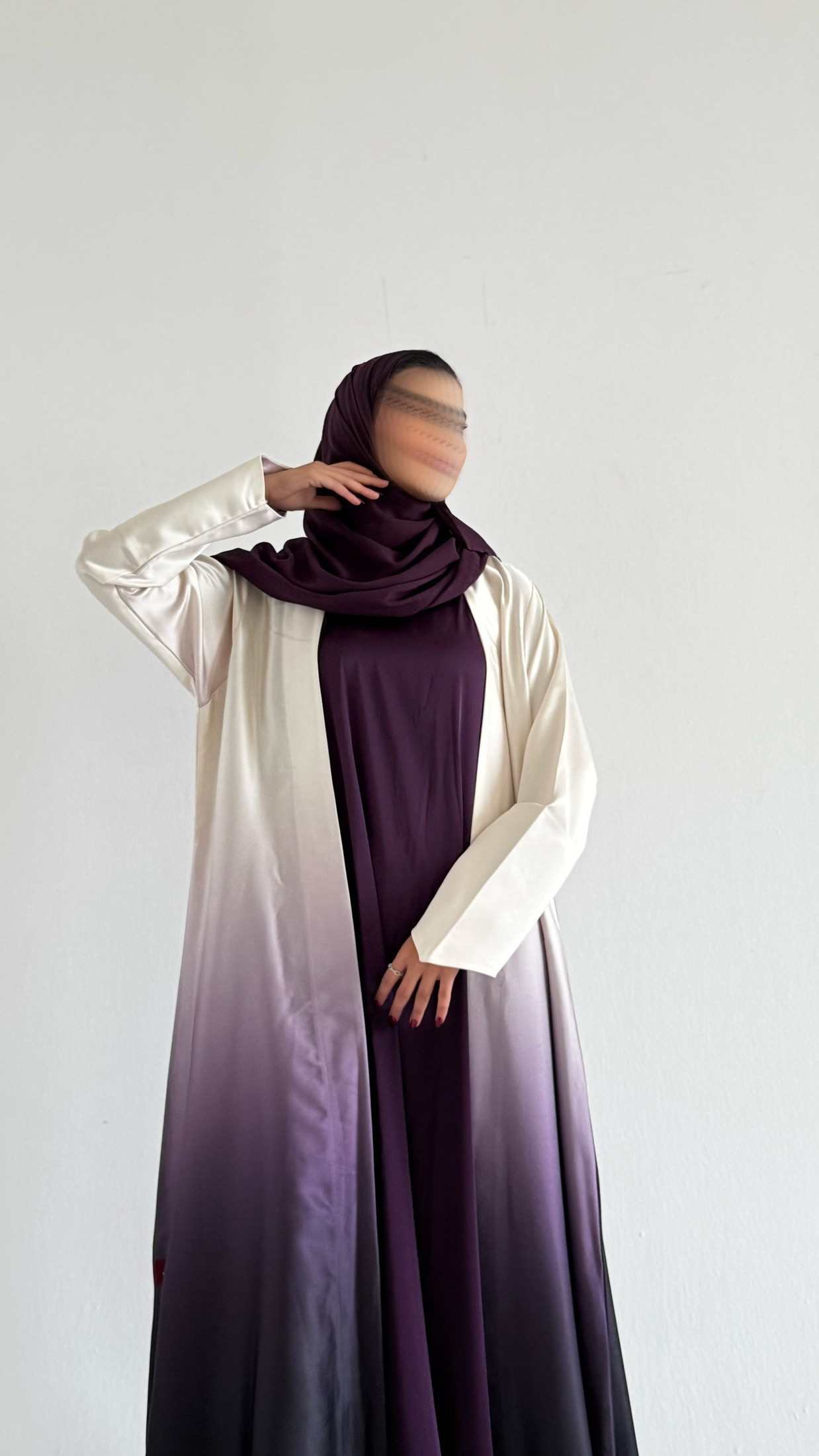 MW1821 - عباية حرير متداخل بالوان لمبرقيني مع اضافة فستان داخلي - Aya