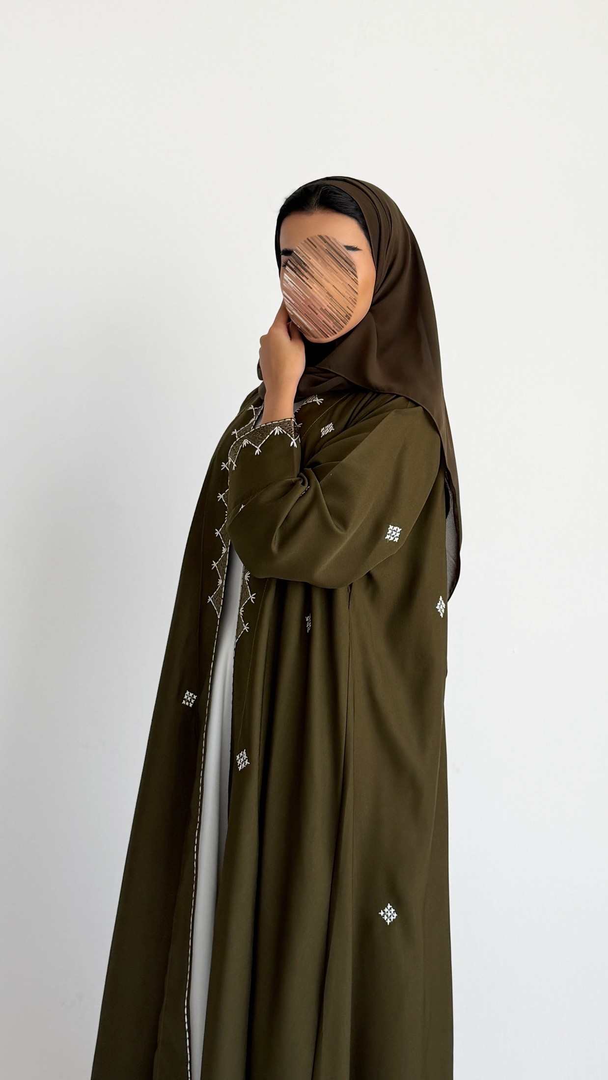MWT4261 - عباية كتان بتطريز أبيض - Aya