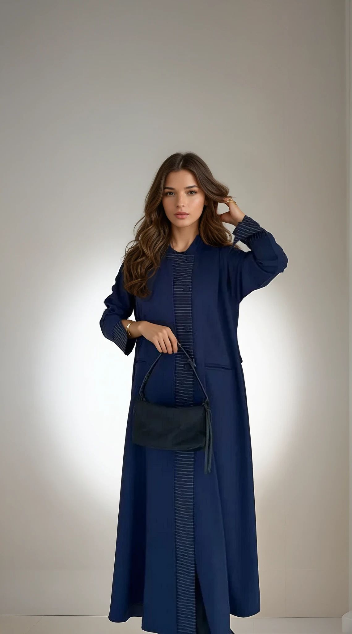 MW645 - Light Crepe Standing with Jacquard Half-Cloche