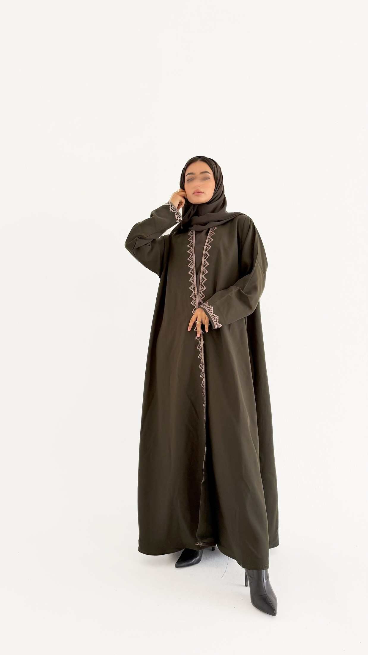 MWT683 - عباية زيتي تطريز - Aya