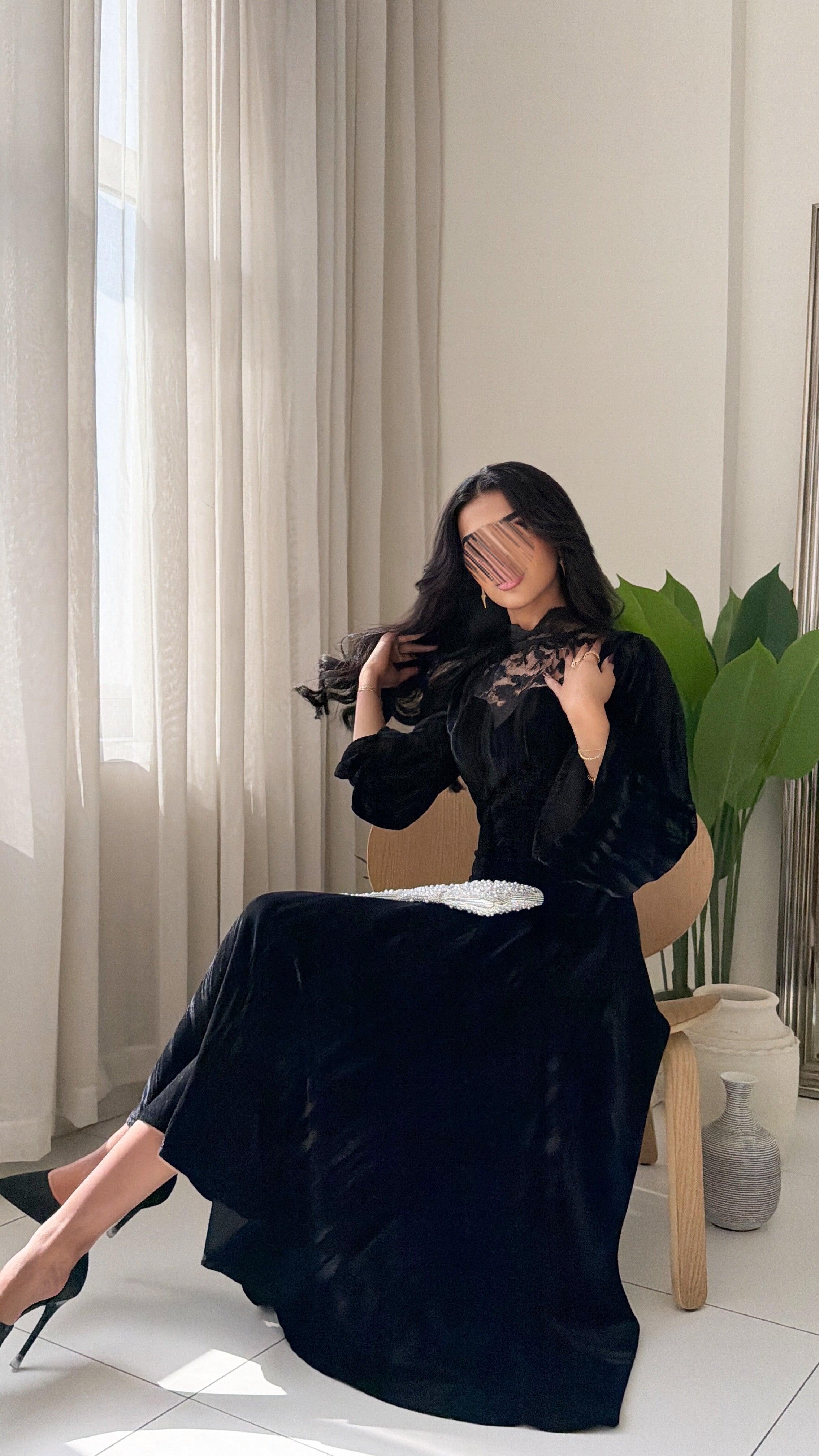 MWJ015 - جلابية مخمل مكسر بتفاصيل كلفة أنيقة تعكس فخامة القطعة - Aya