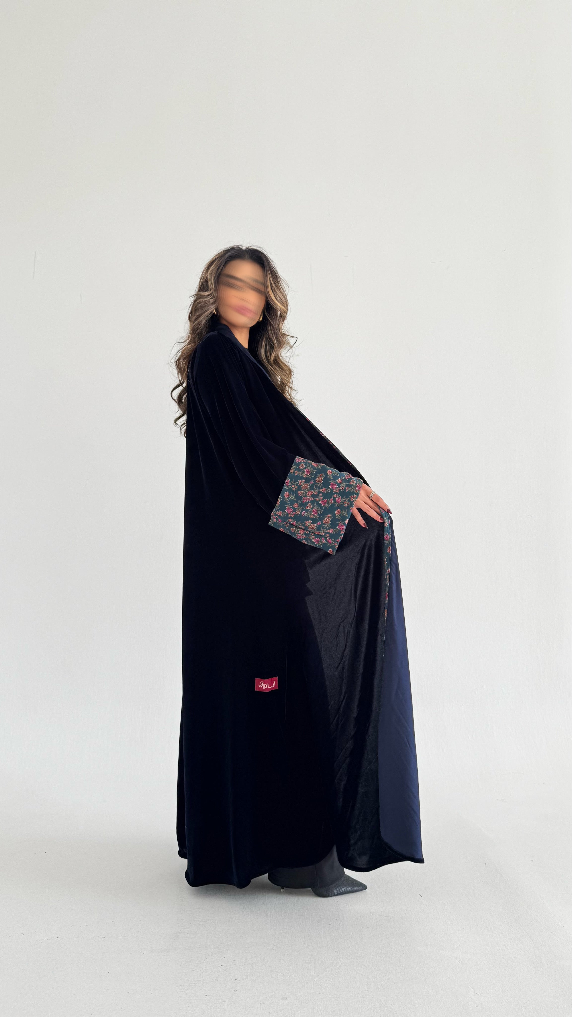 MWT706 - عباية مخمل مع تدخيلة كشميري تركواز| Velvet abaya with Turquoise Kashmiri - Aya