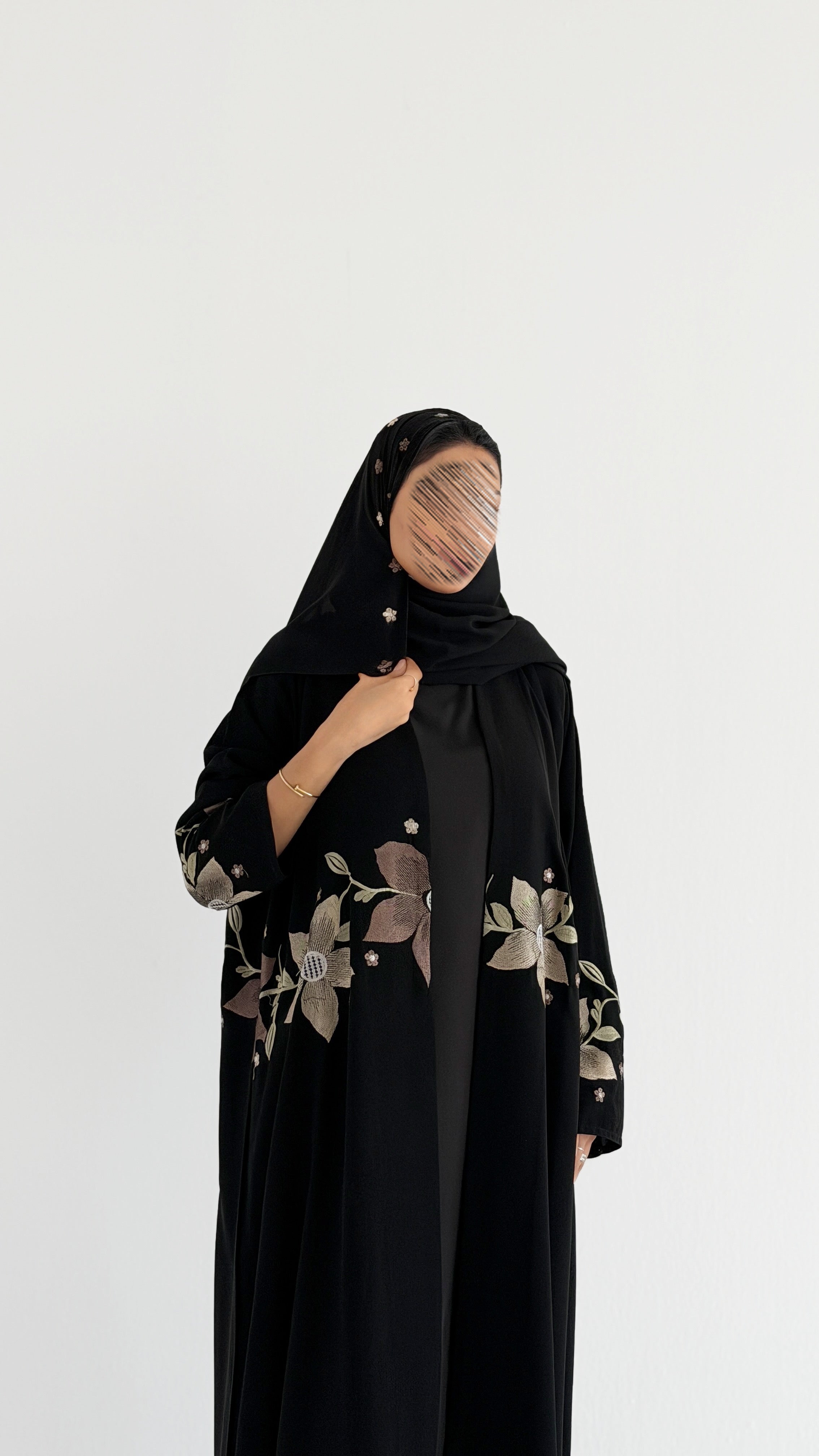 MW2051 -عباية ملكي تطريز كمبوتر - Aya