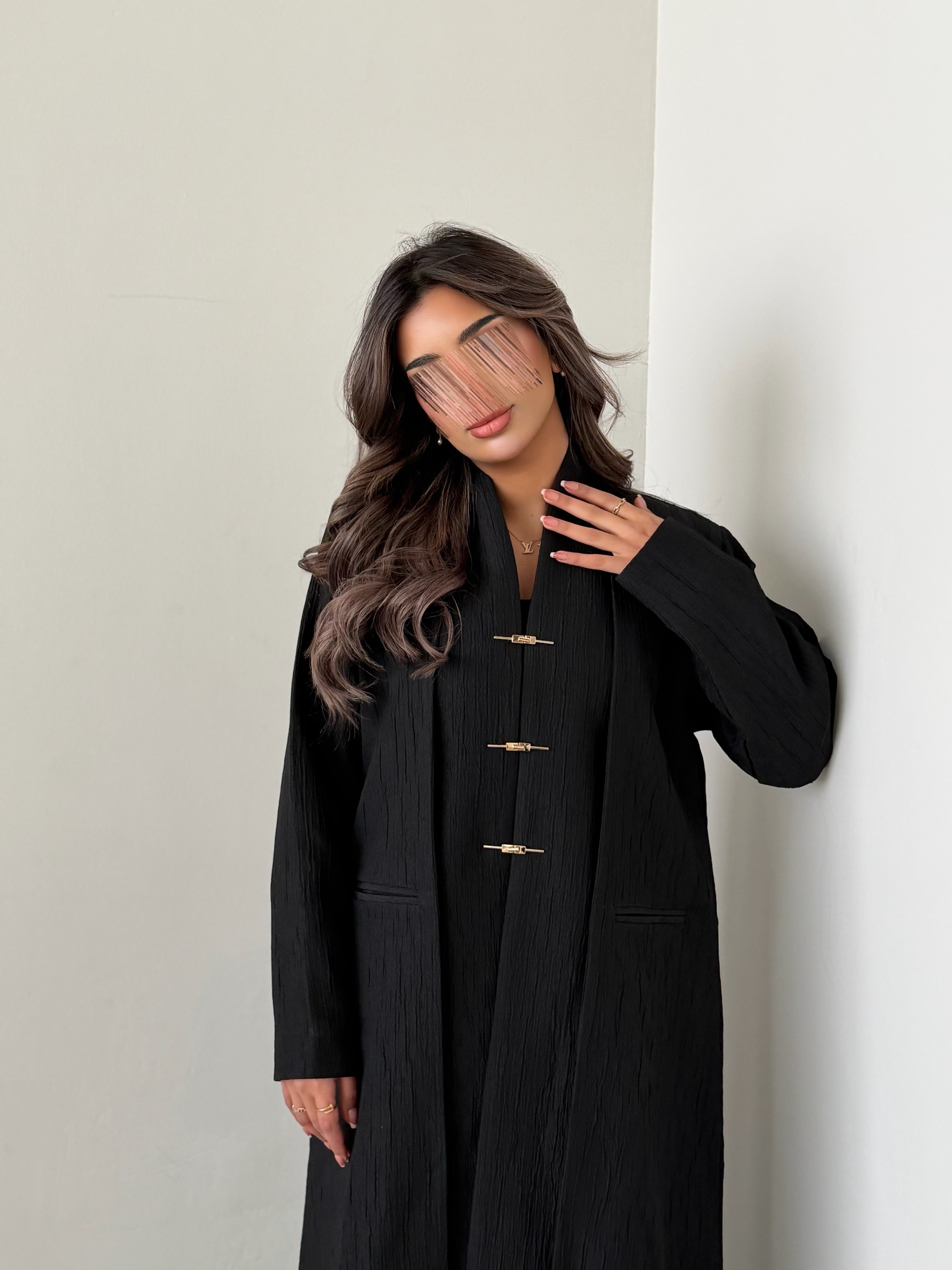 MWT1045 - عباية بليزر مع ازرار ذهبية - Aya