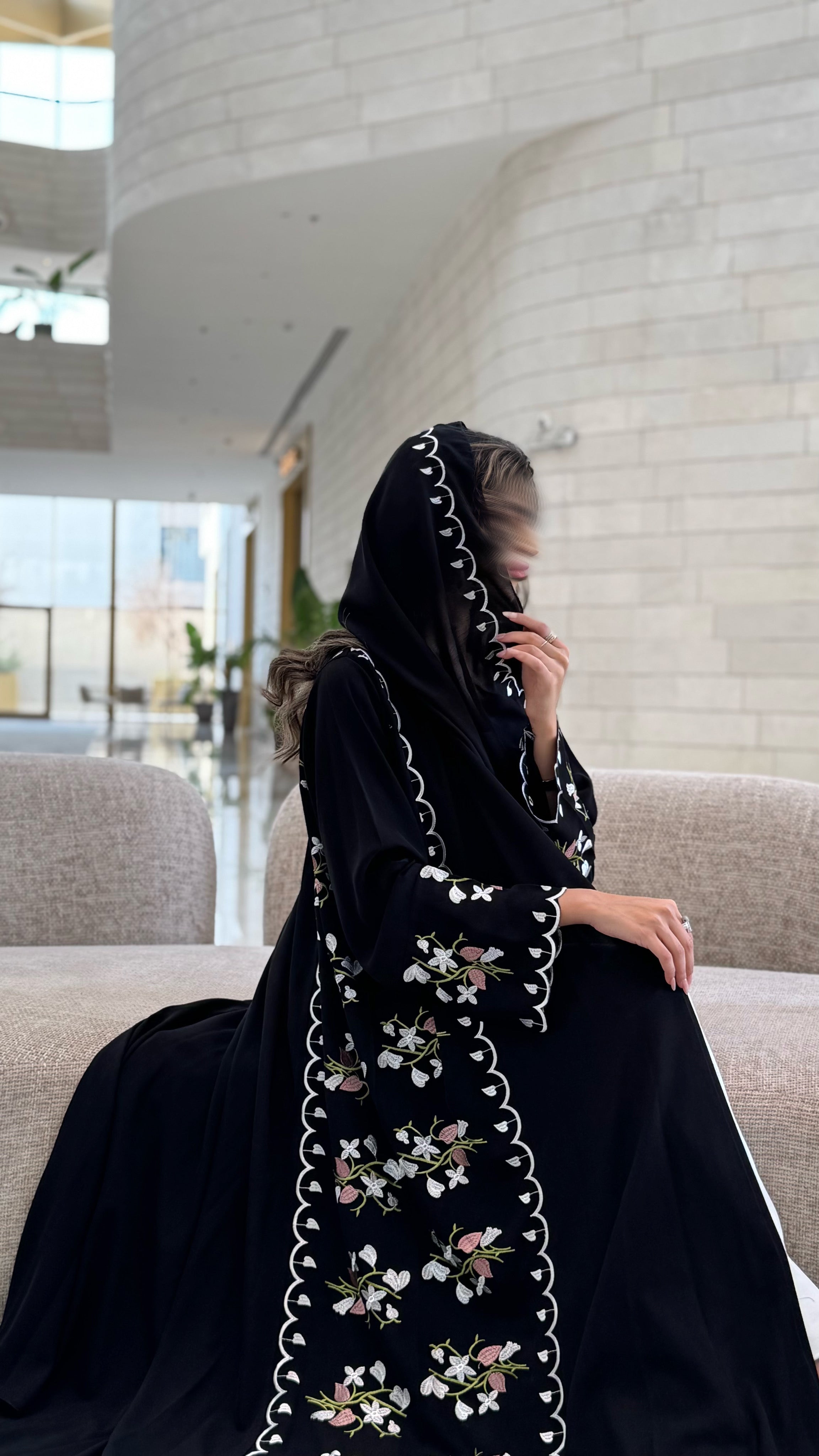 MW645 - Light Crepe Standing with Jacquard Half-Cloche
