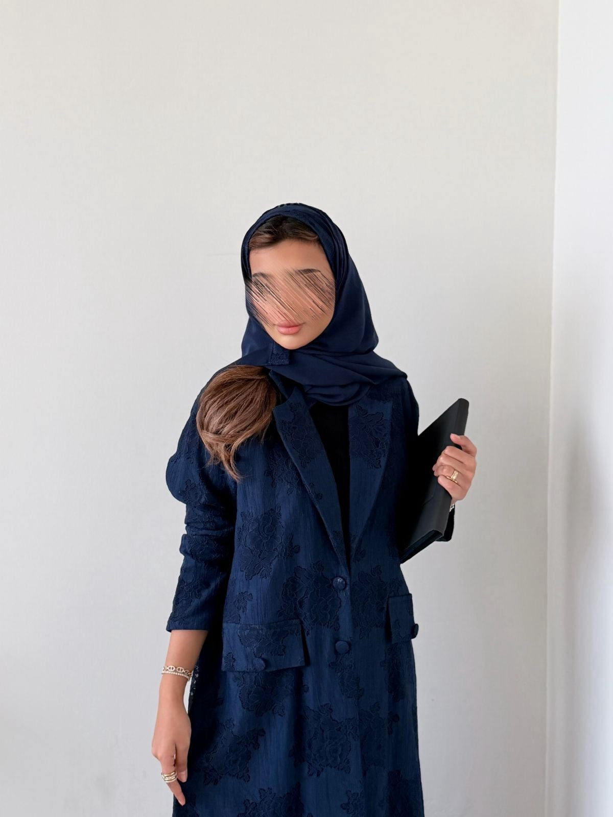 MWT5049 - بليزر كحلي – اختيار الدوام الأنيق - Aya