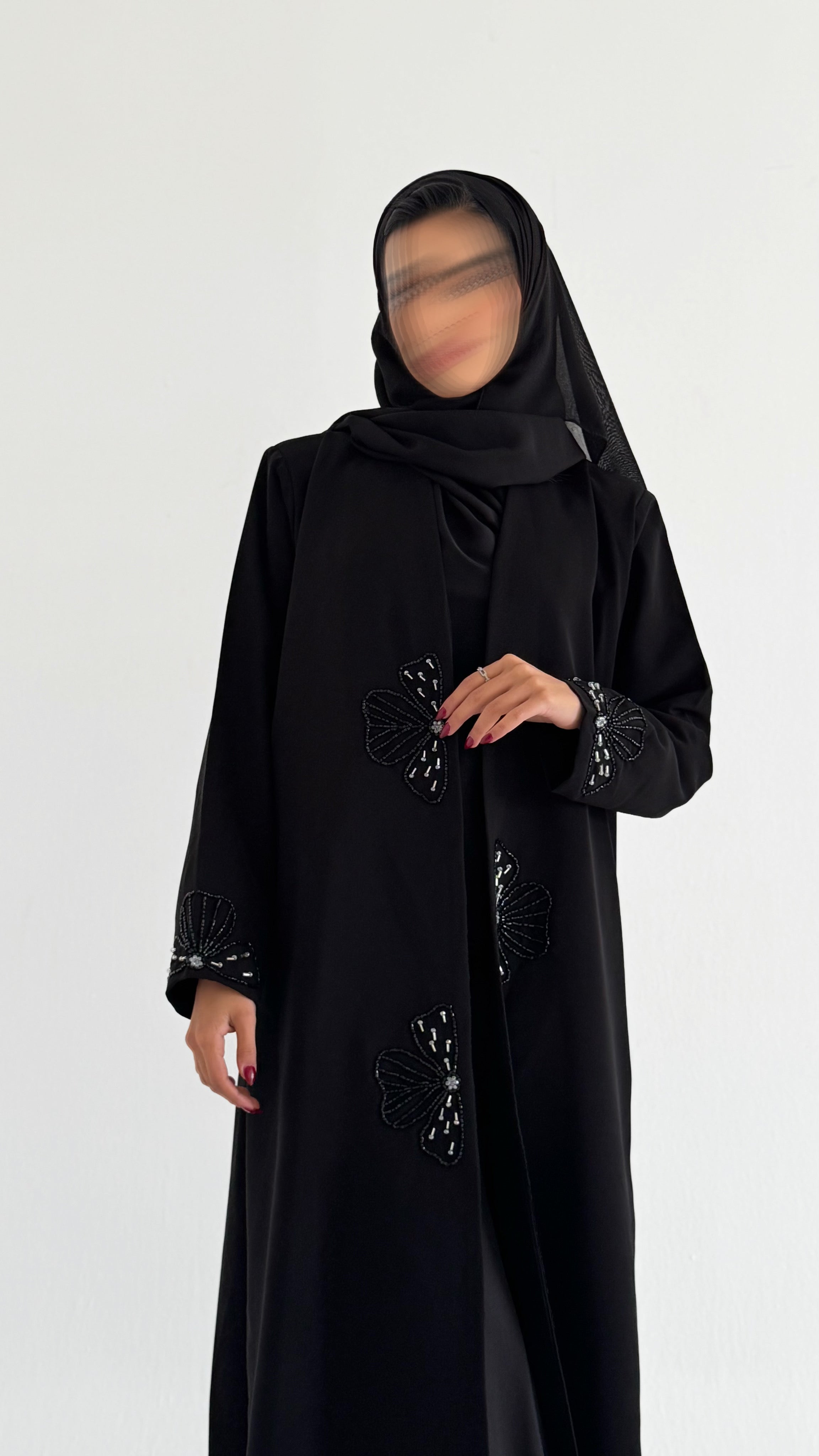 MW1793 - عباية قماش كوبرا شغل يدوي - Aya