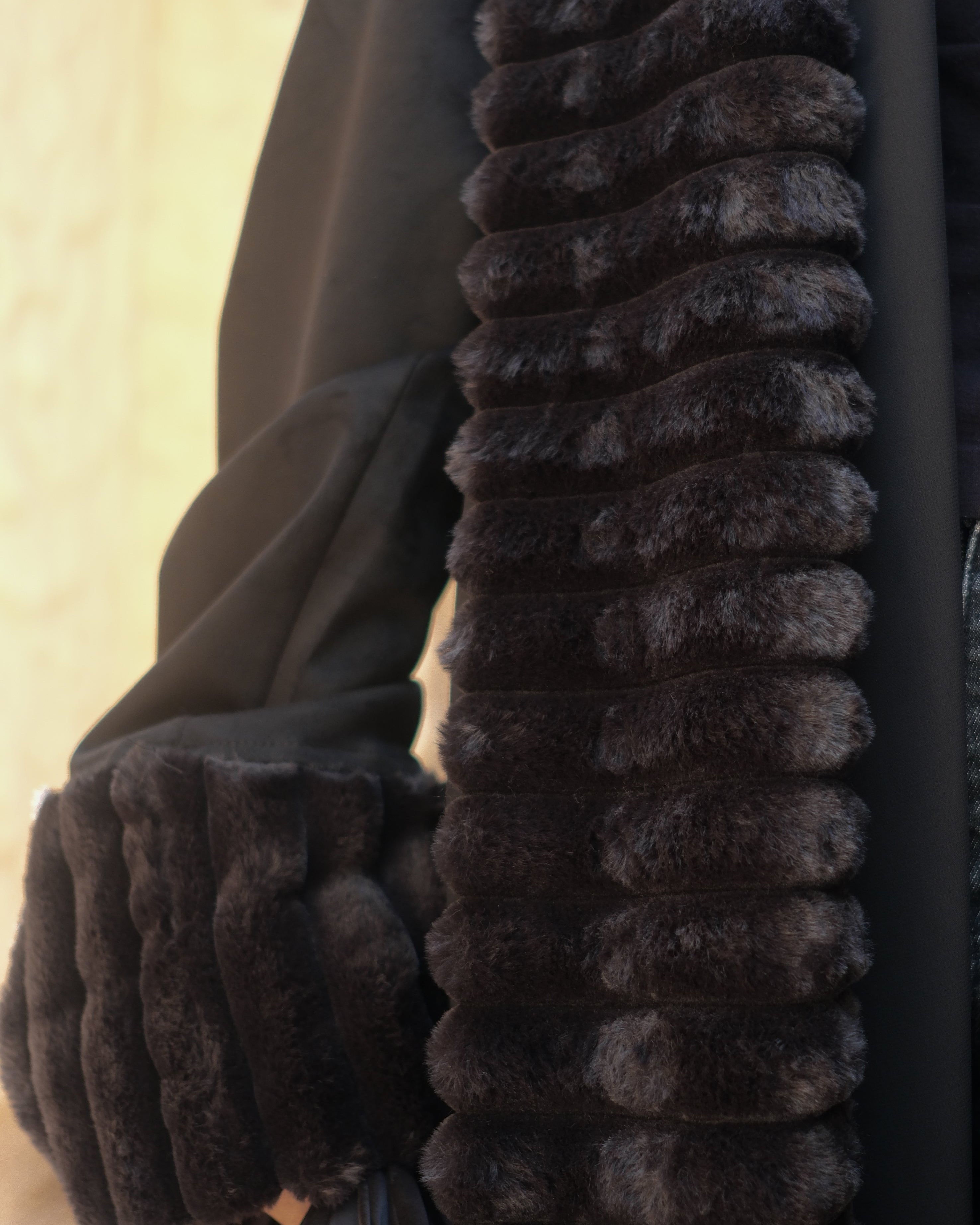 MW645 - Light Crepe Standing with Jacquard Half-Cloche