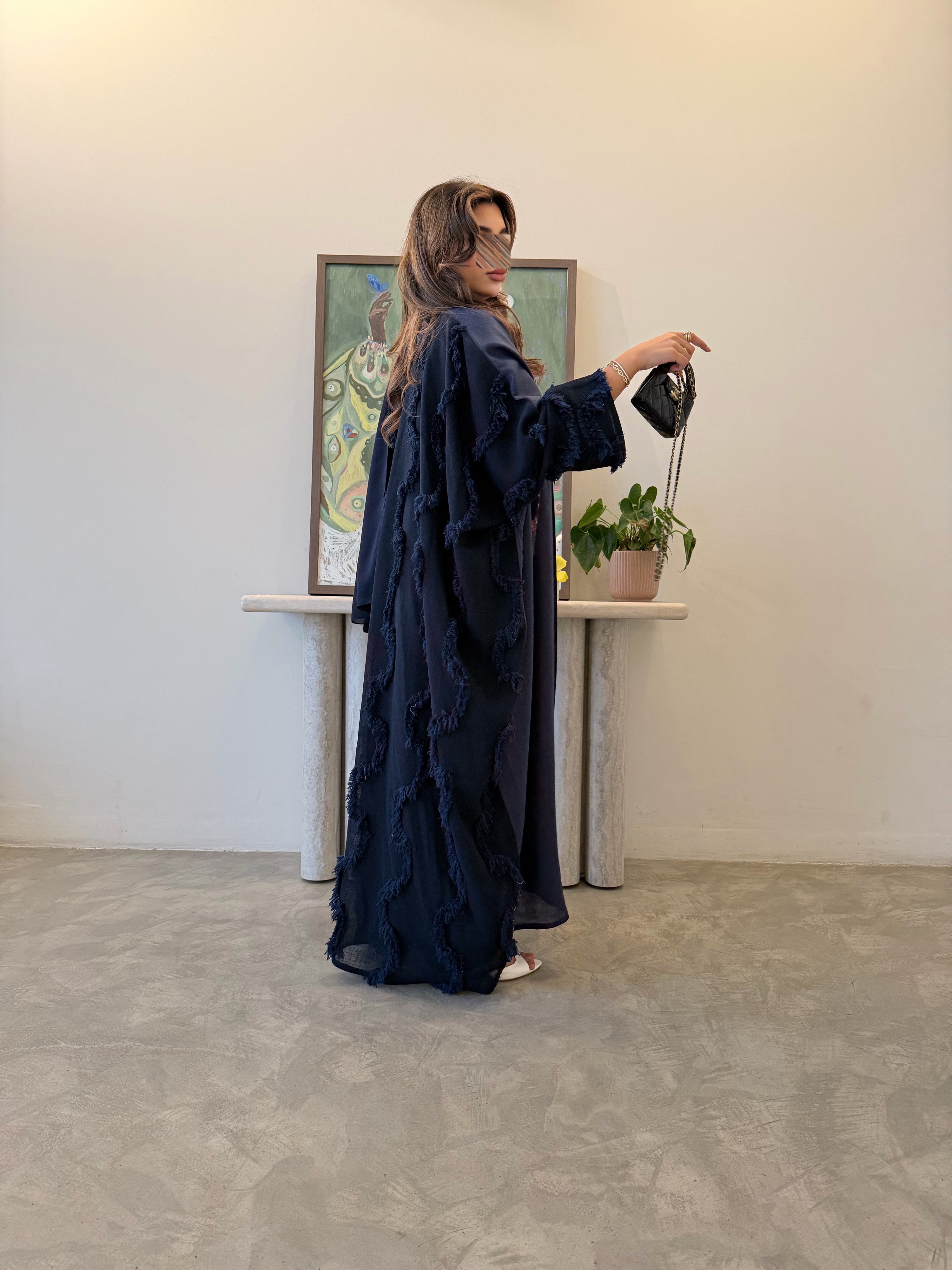 MWT5041 - قماش لينن كحلي ساده من الأمام مع كحلي هدب من الخلف قص نص كلوش - Aya