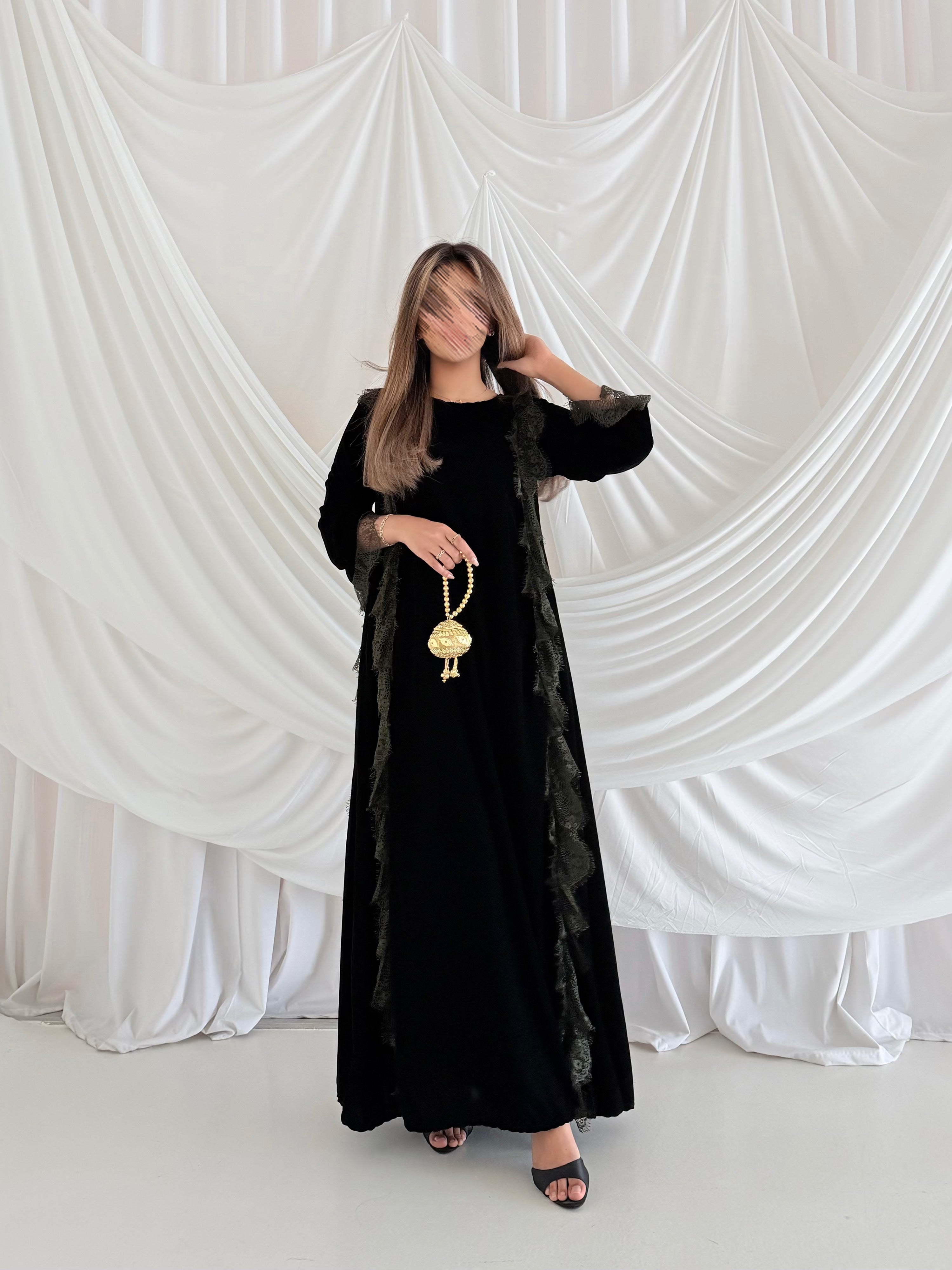 MWJ029 - جلابية مخمل اسود كلفة زيتي - Aya