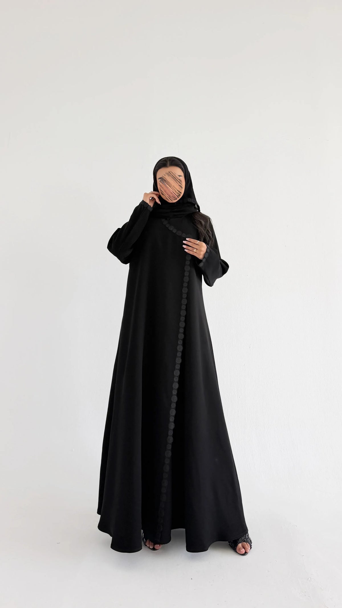 MW421 - عباية سوداء لف