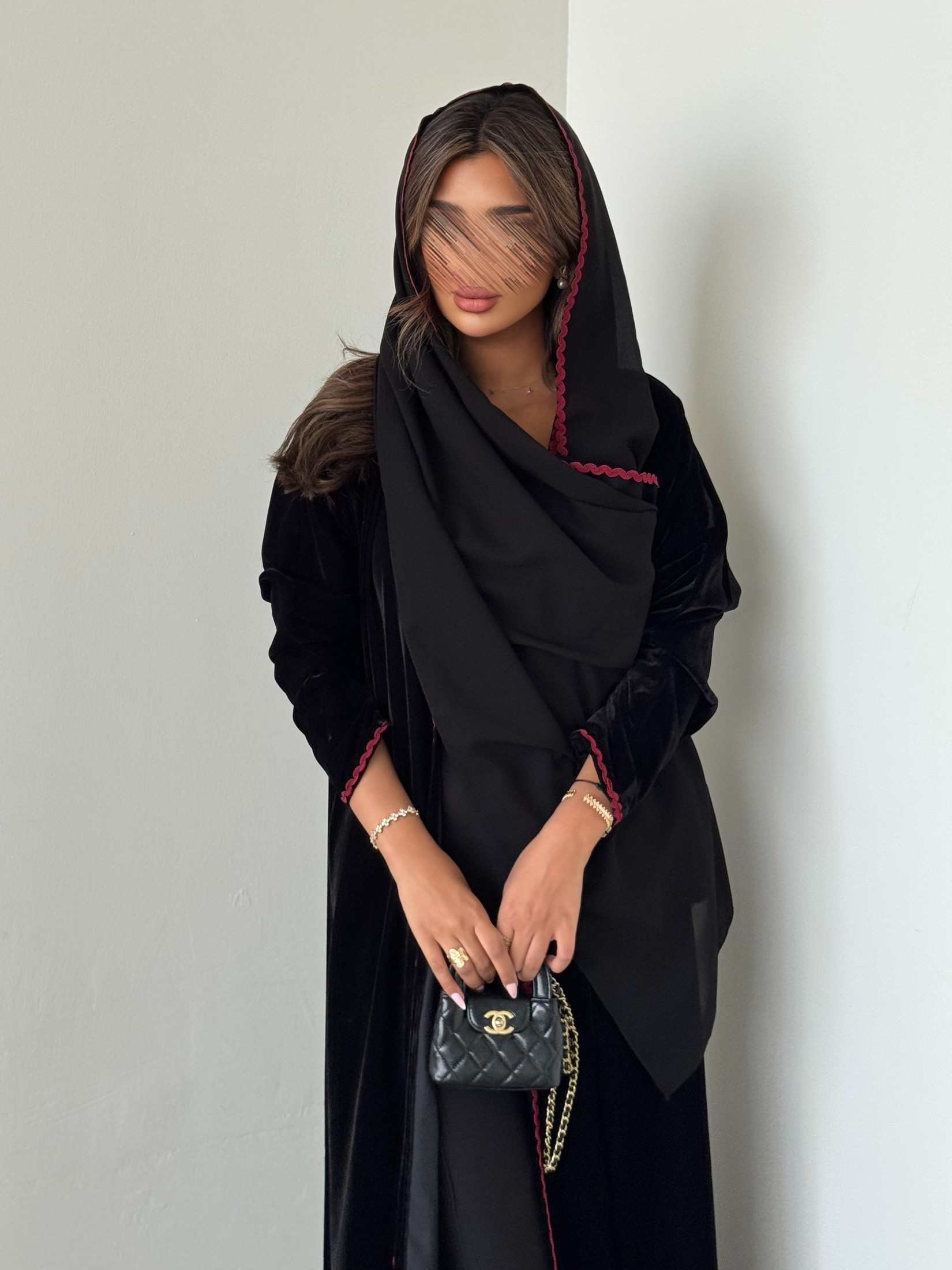 MWT553 - عباية مخمل - Aya