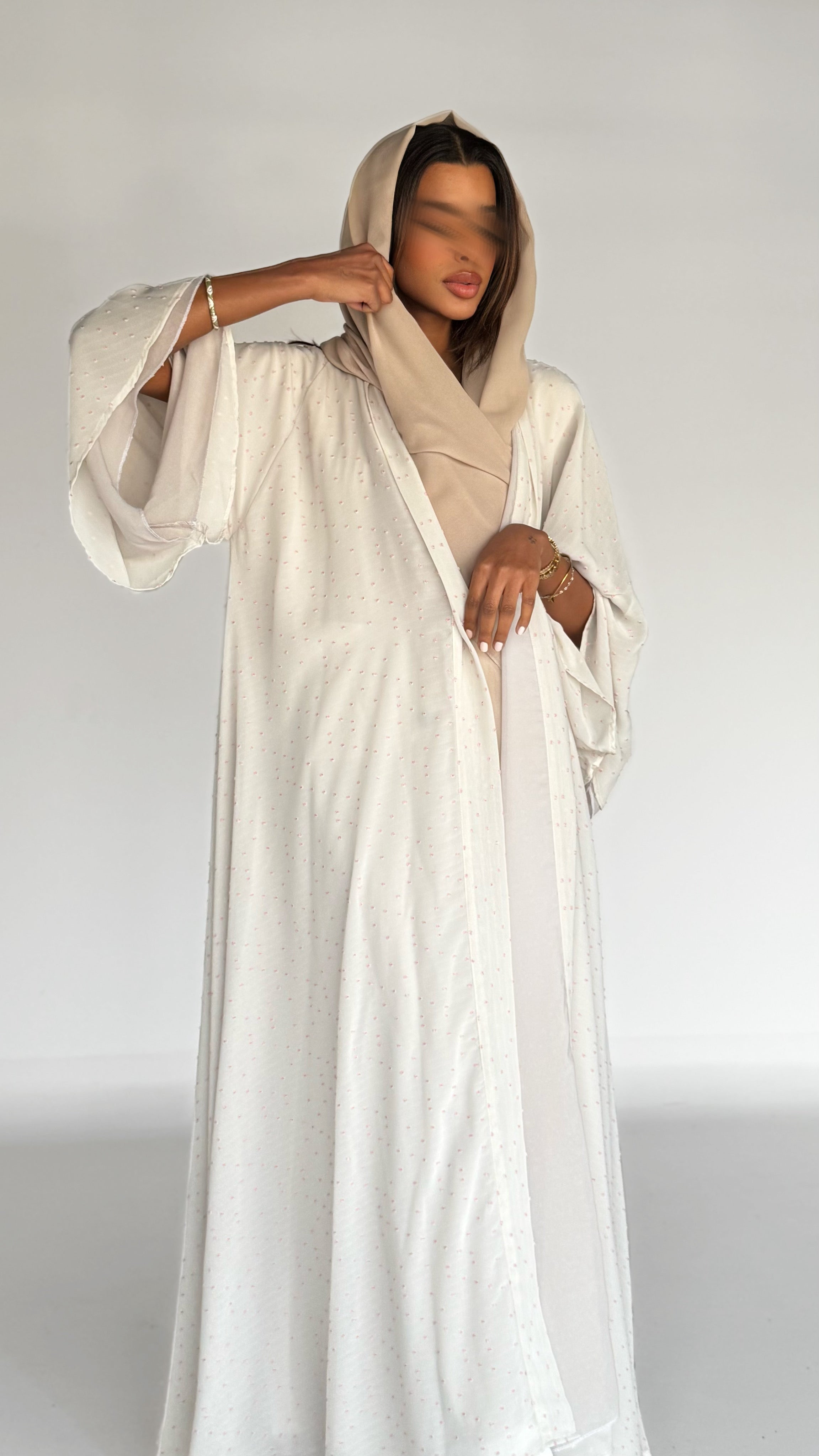 MW1822 - عباية دبل كلوش بأكمام فضافضة من الكريب الياباني - Aya