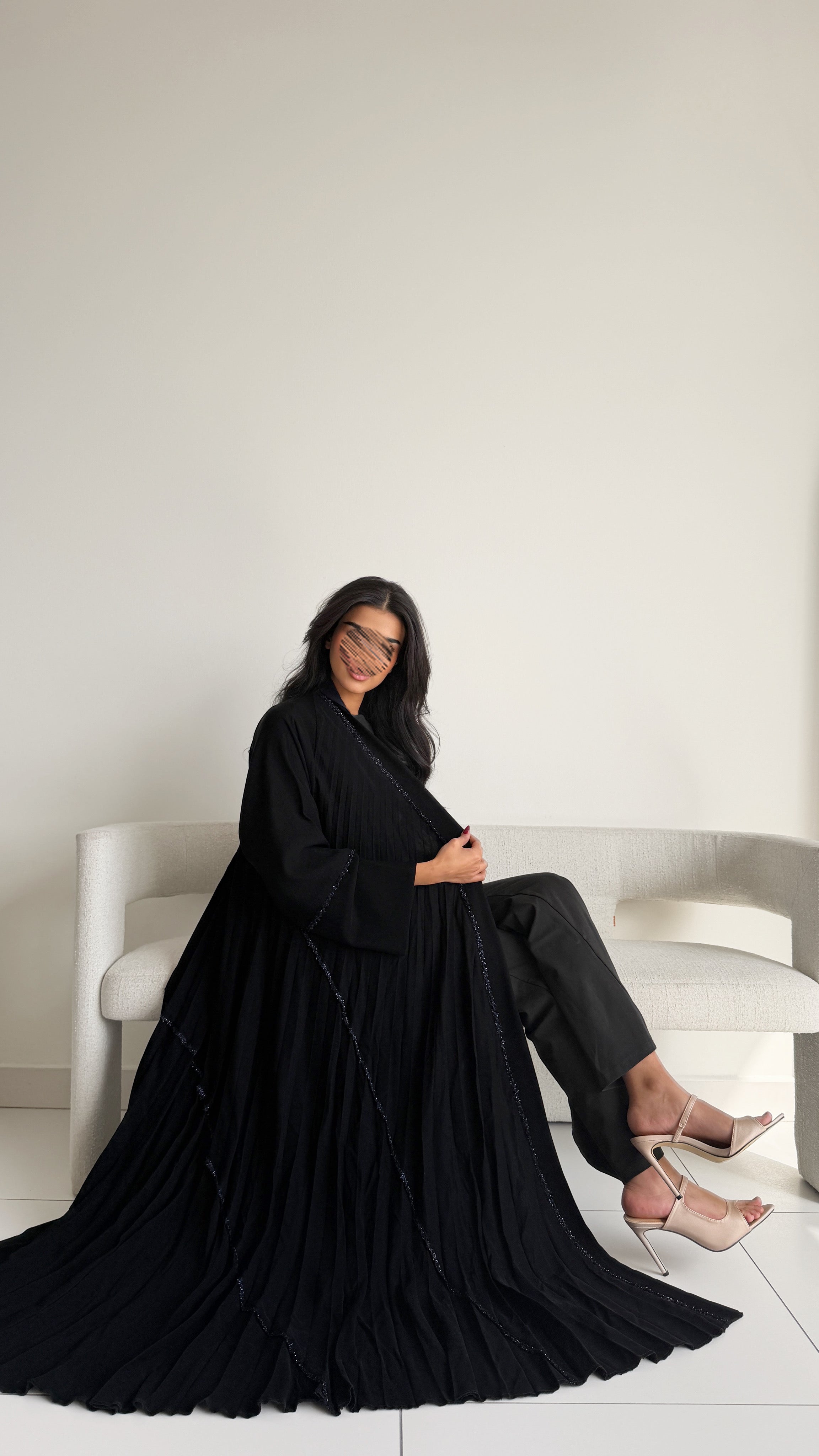 MW2075 - عبايه كلوش مع اضافة برواز كحلي - Aya