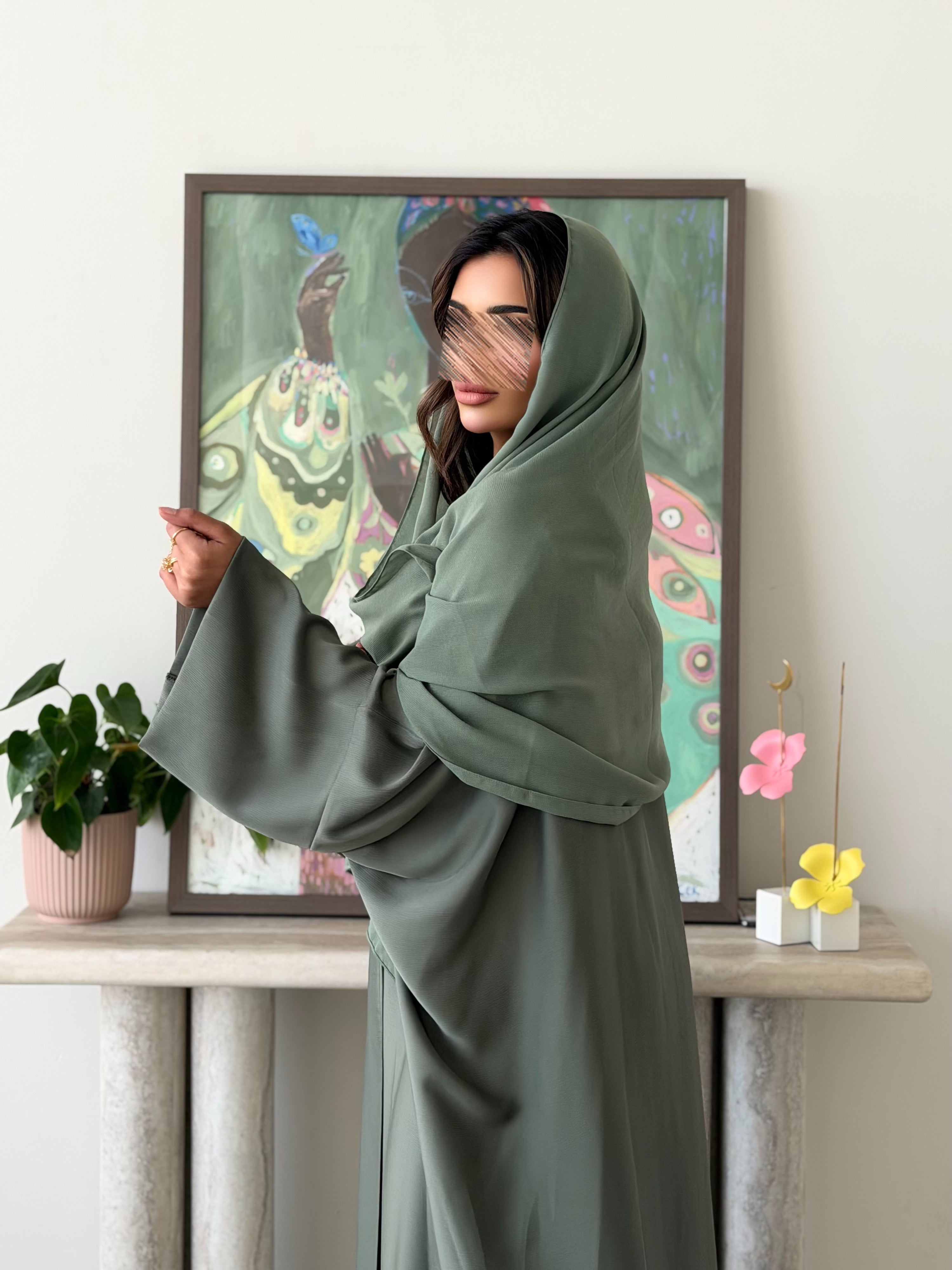 MWT5012 - قماش حرير اخضر نص كلوش - Aya