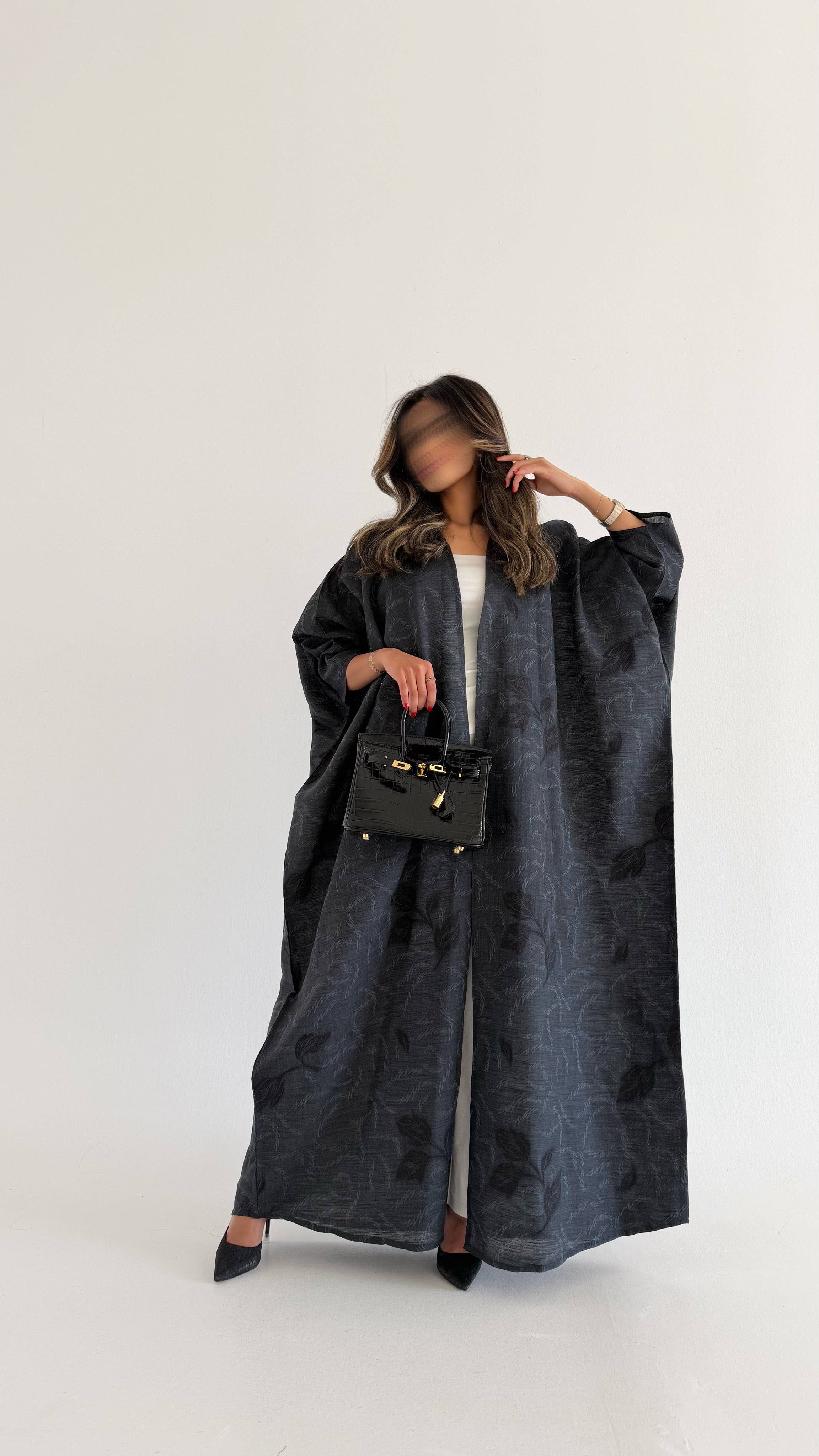 MW645 - Light Crepe Standing with Jacquard Half-Cloche