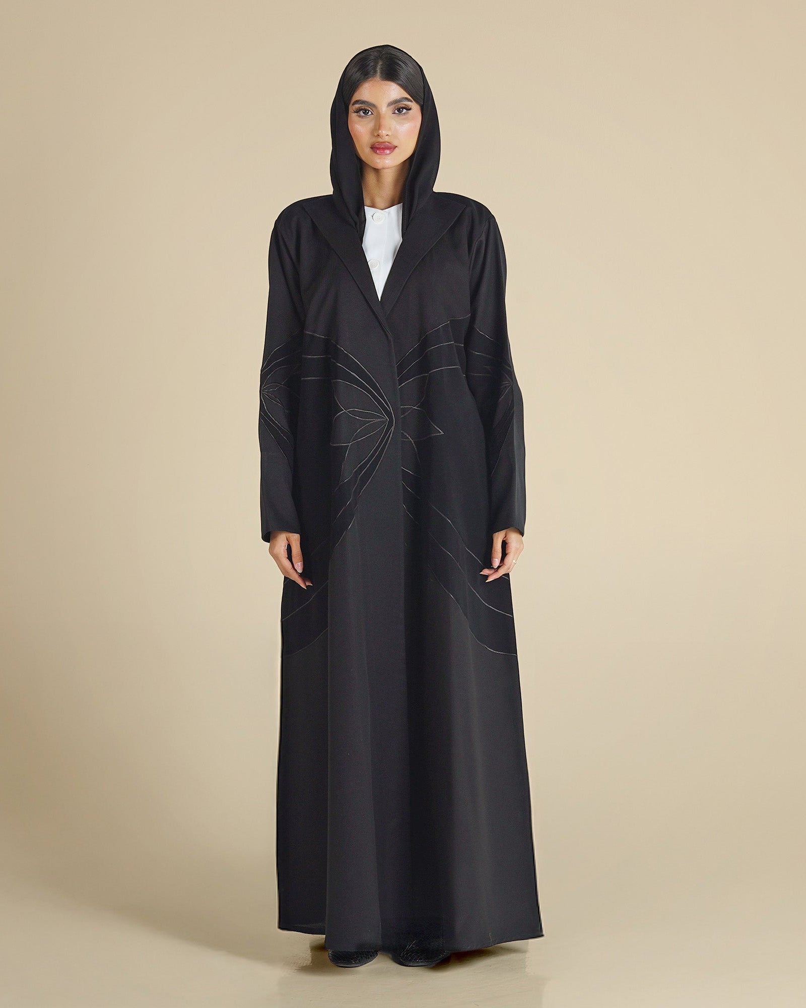 MW645 - Light Crepe Standing with Jacquard Half-Cloche