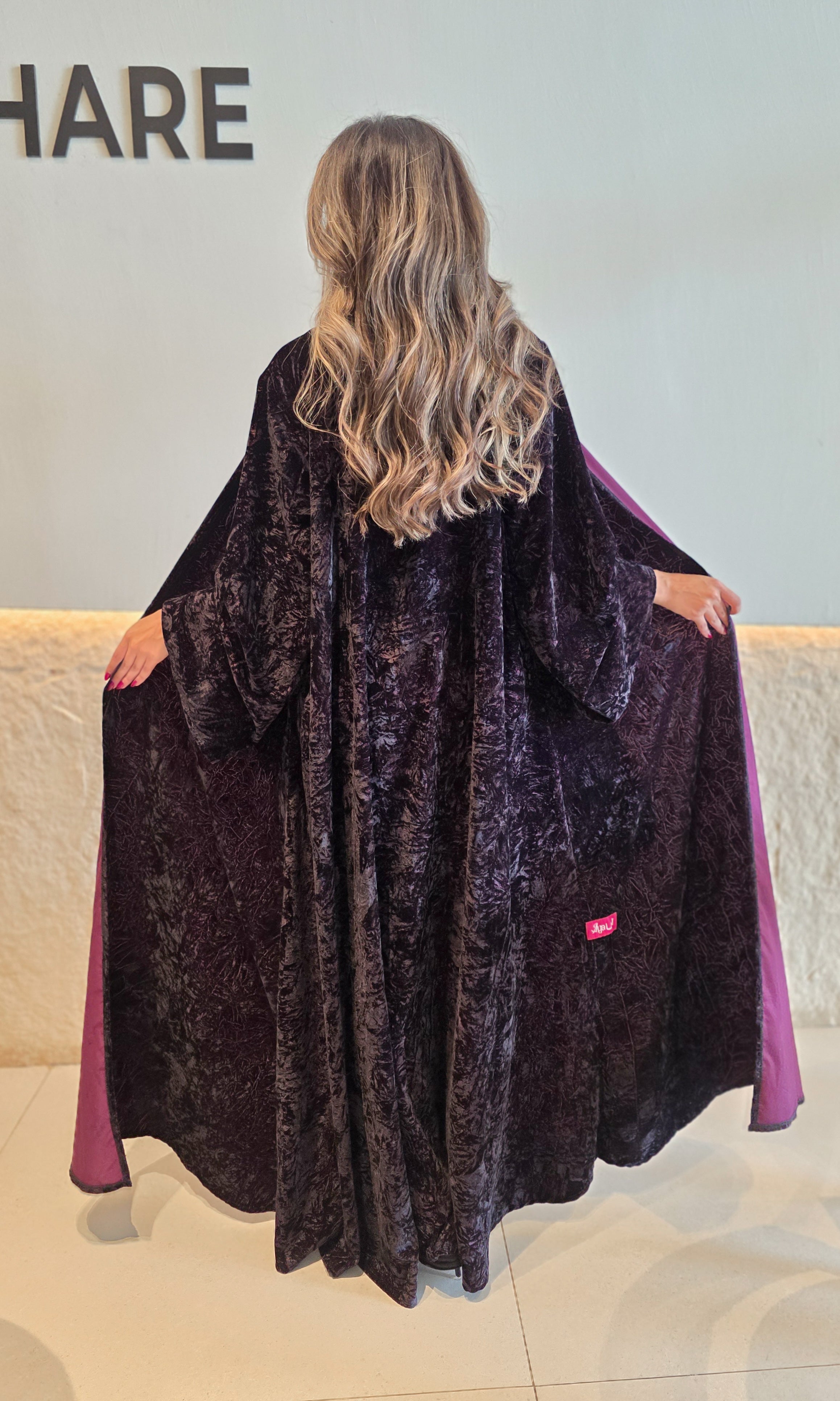 MW1771 - عباية مخمل مشجرة - Aya