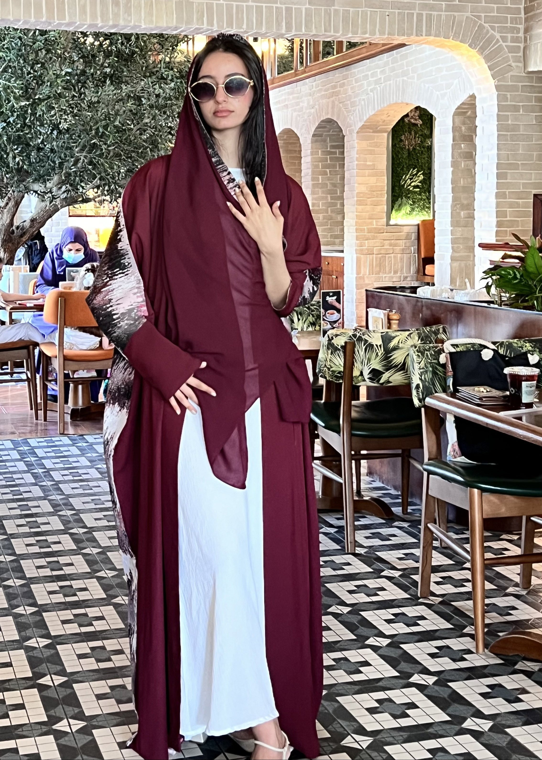 MW1305 - عباية قصه فراشه قماش جاكار مع كريب - Aya
