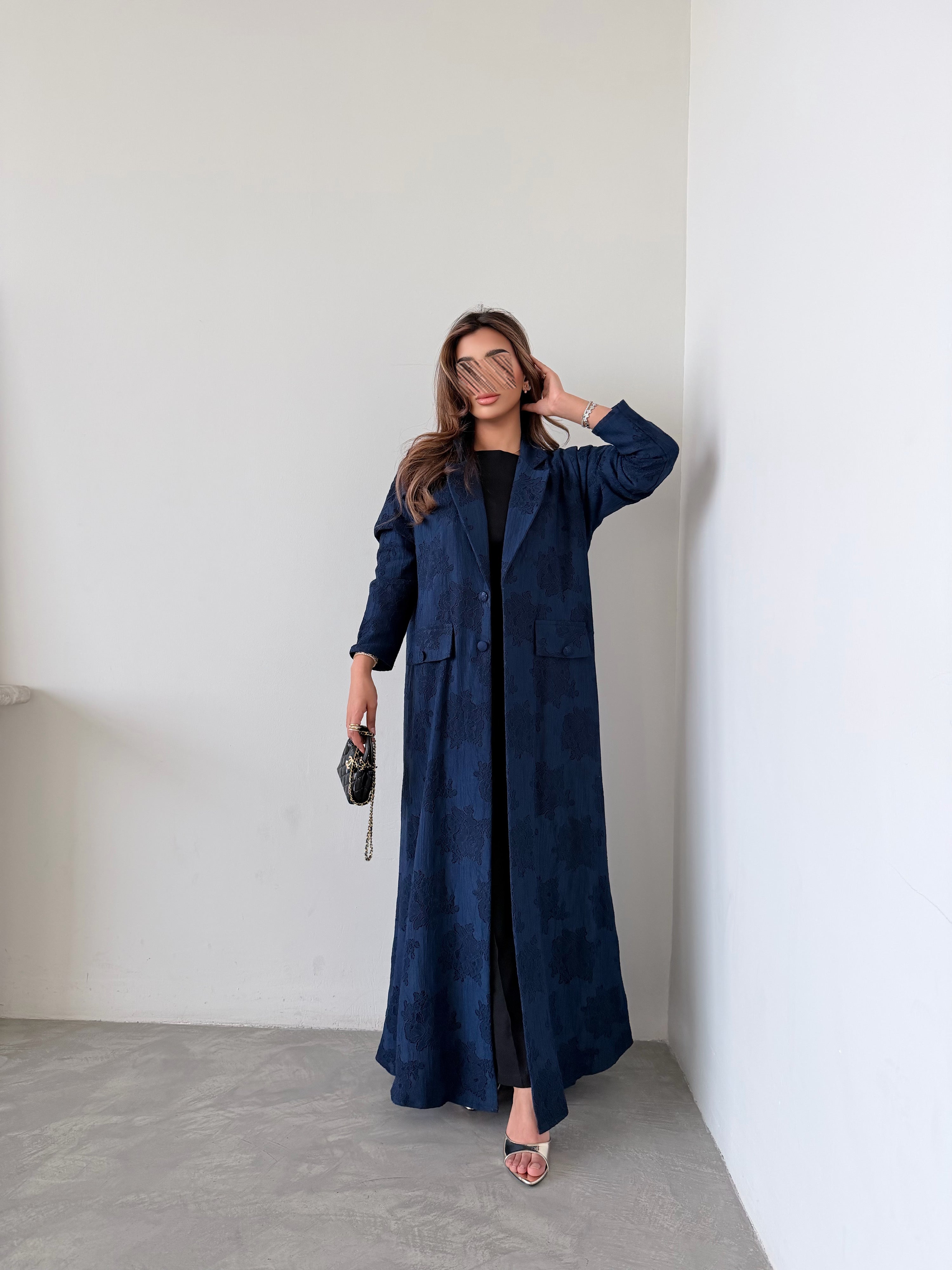 MWT5049 - بليزر كحلي – اختيار الدوام الأنيق - Aya