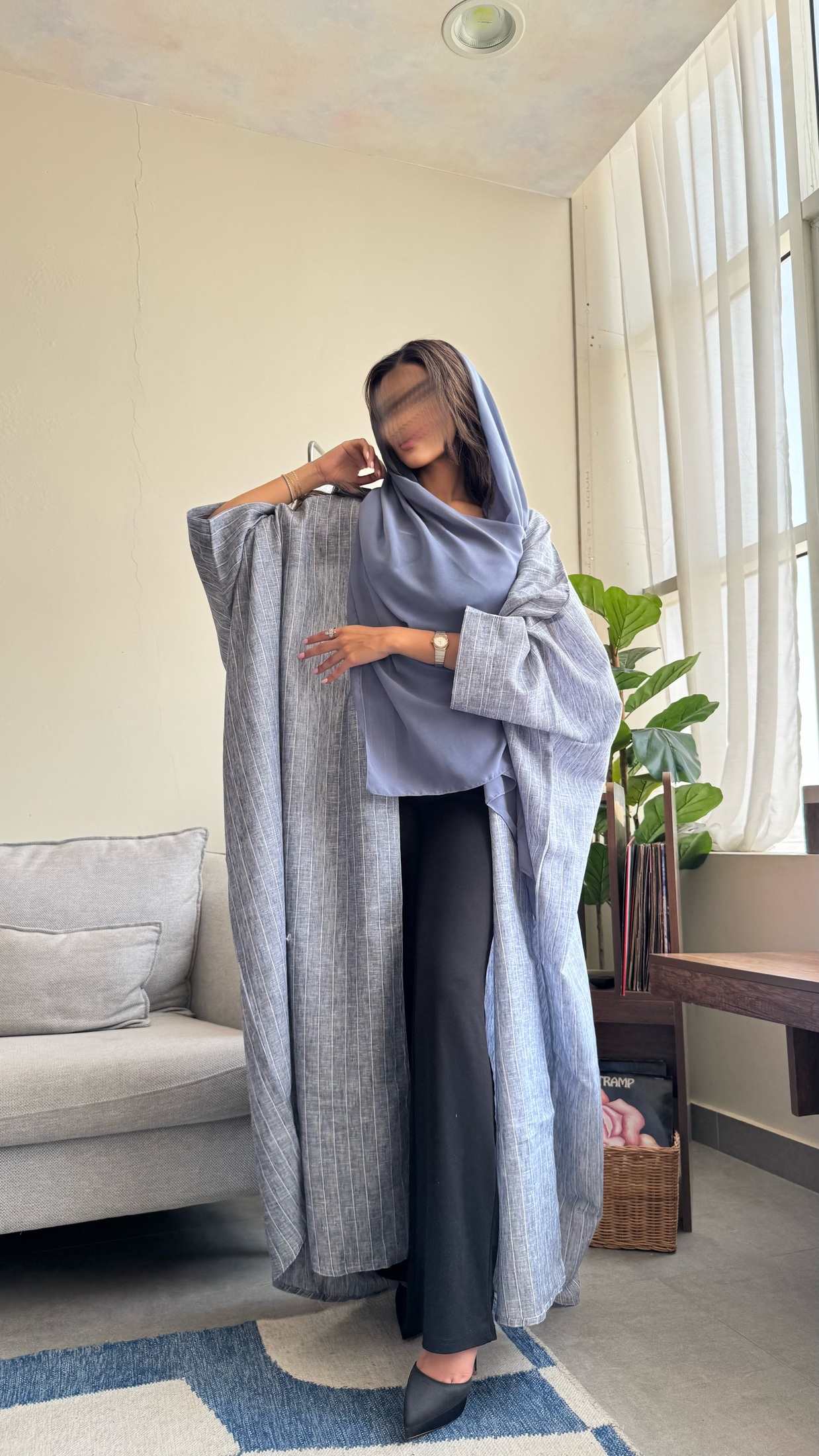 MW1524 - عباية لنن زرقاء بشت | Blue Linen Bisht Abaya - Aya
