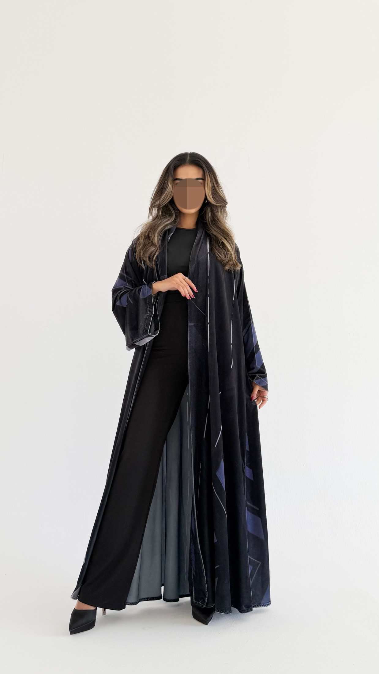 MWT885 - عباية مخمل طباعة - Aya