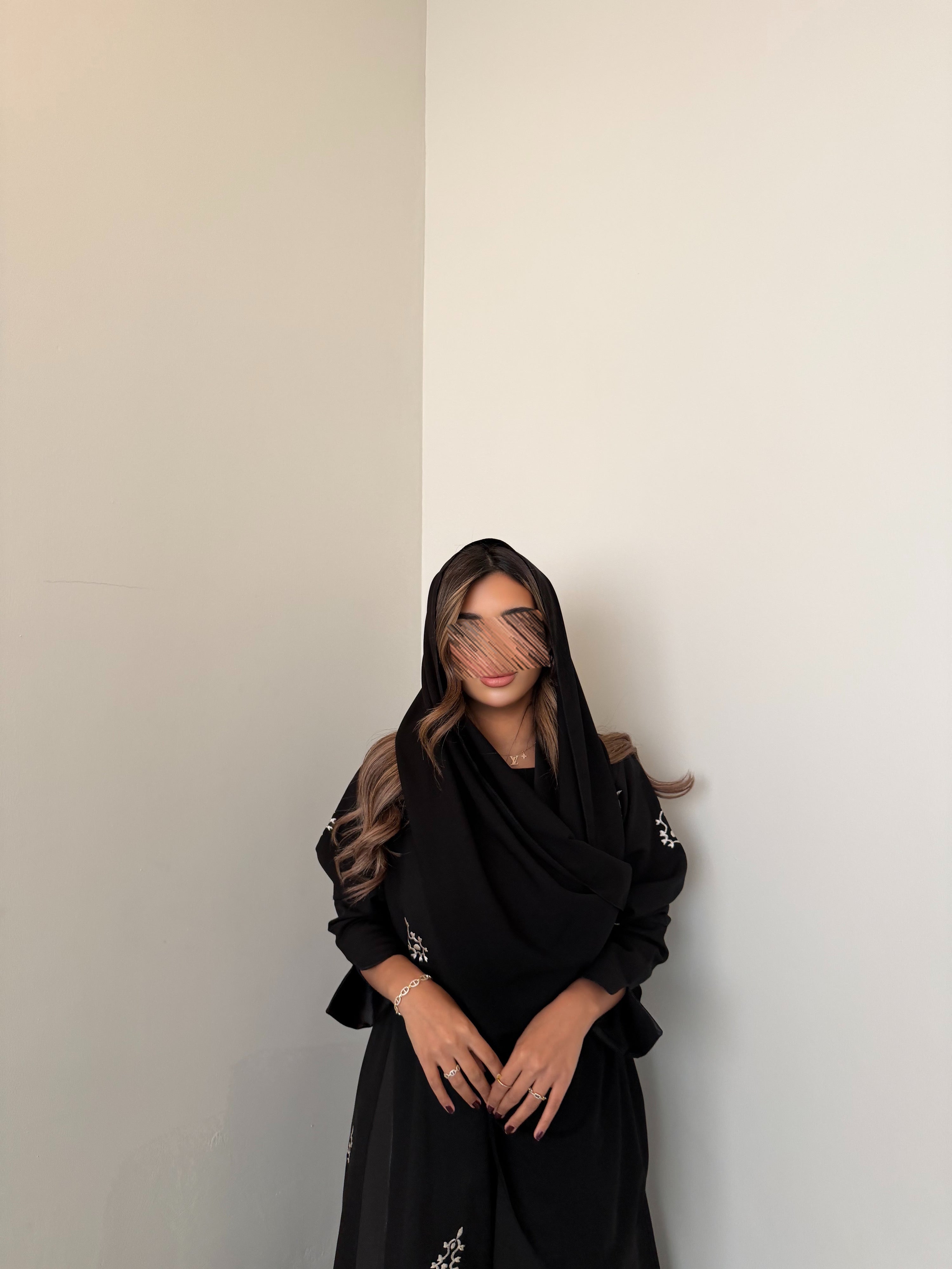 MWT1048 - عبايه تطريز بتدخيل تفته - Aya