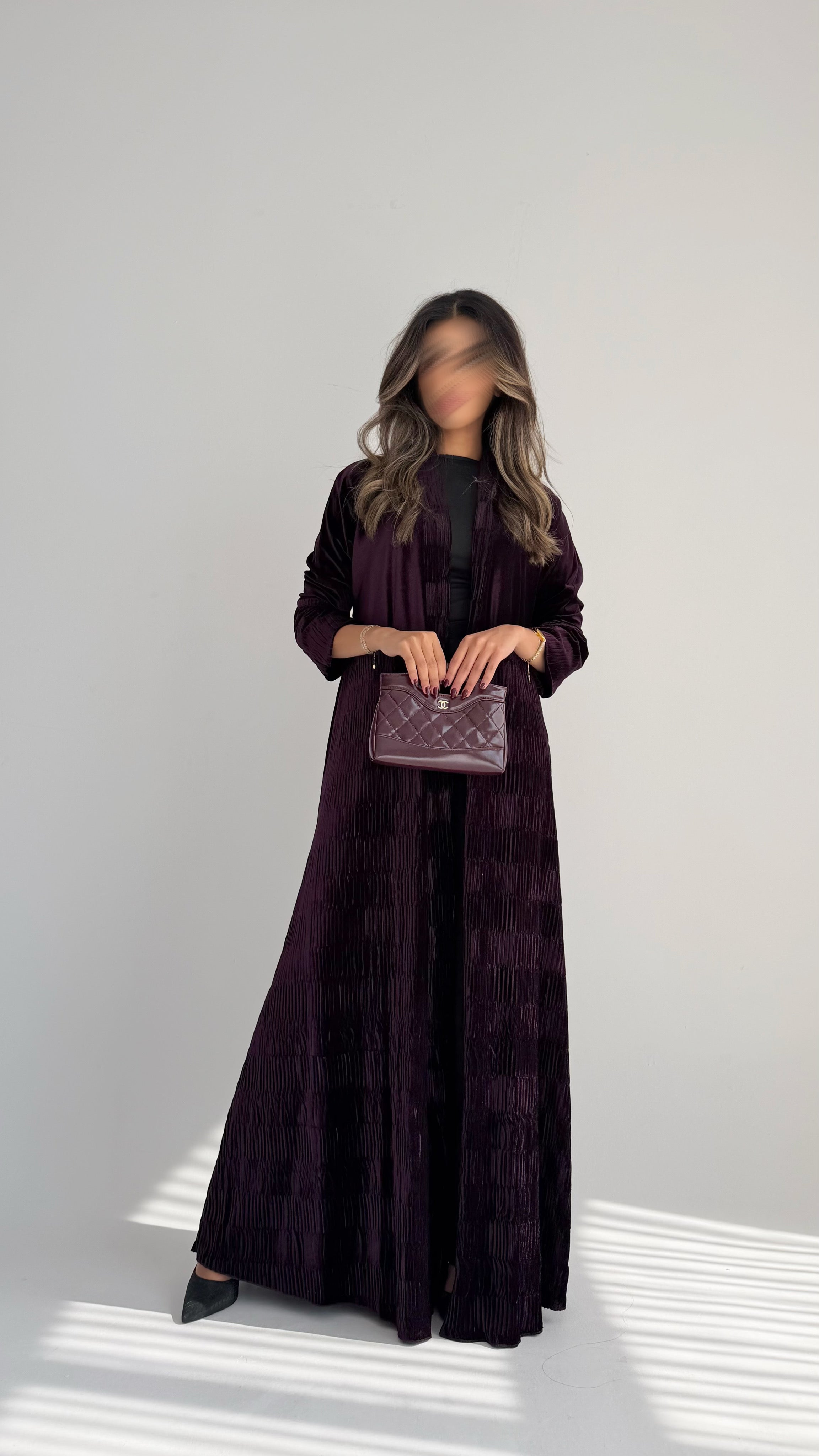 MW645 - Light Crepe Standing with Jacquard Half-Cloche