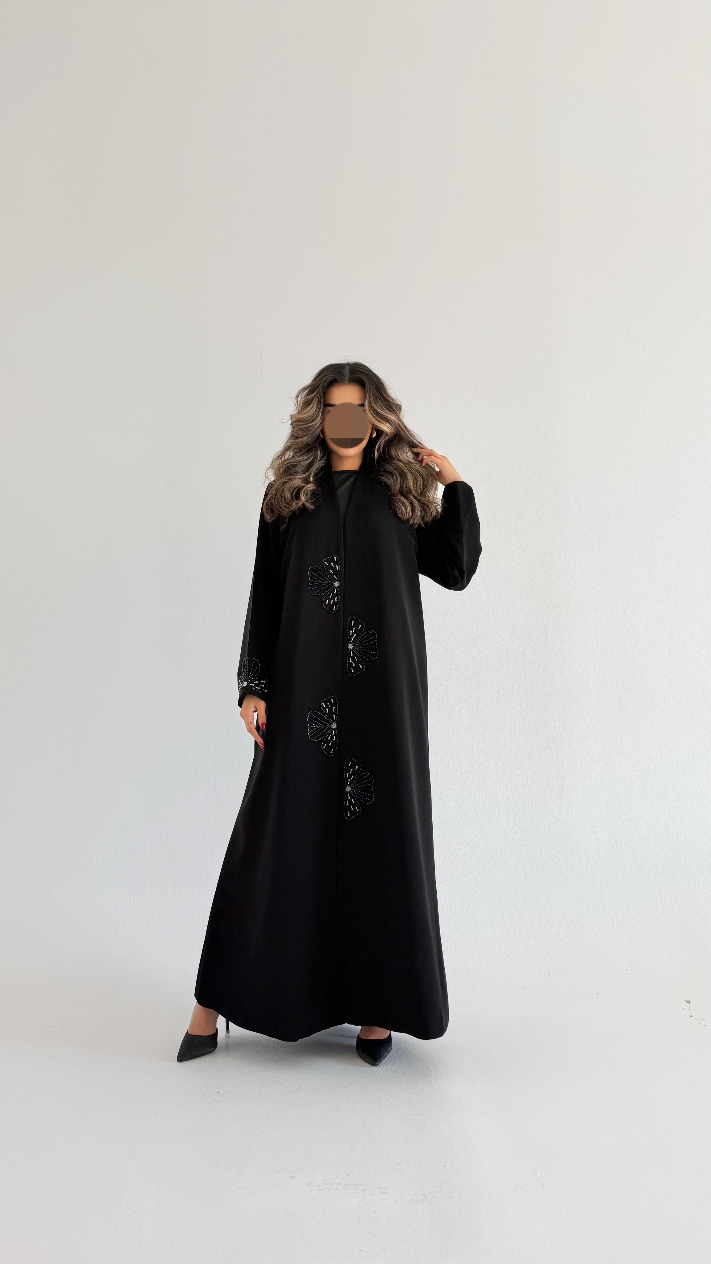 MW645 - Light Crepe Standing with Jacquard Half-Cloche