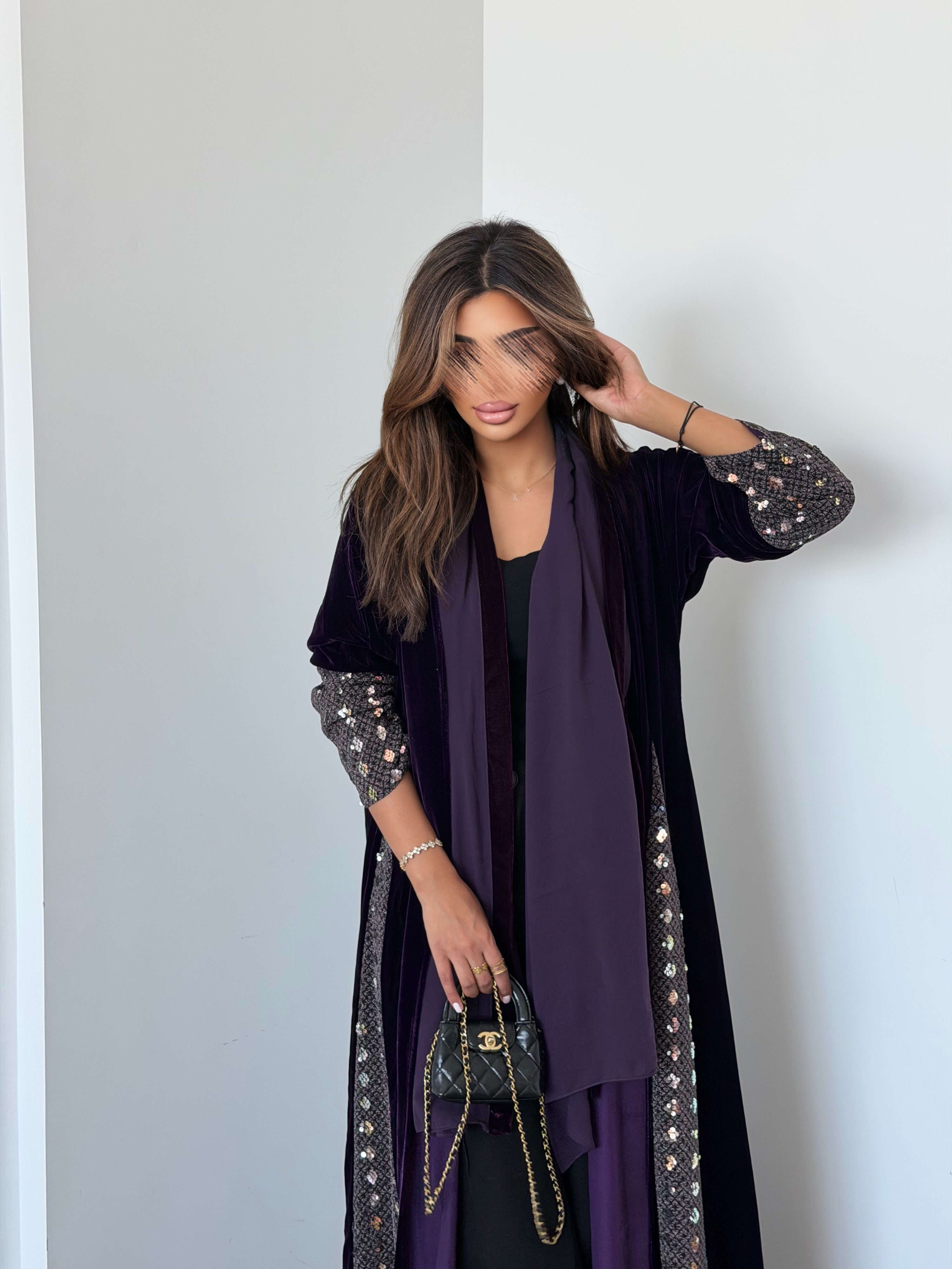 MW645 - Light Crepe Standing with Jacquard Half-Cloche