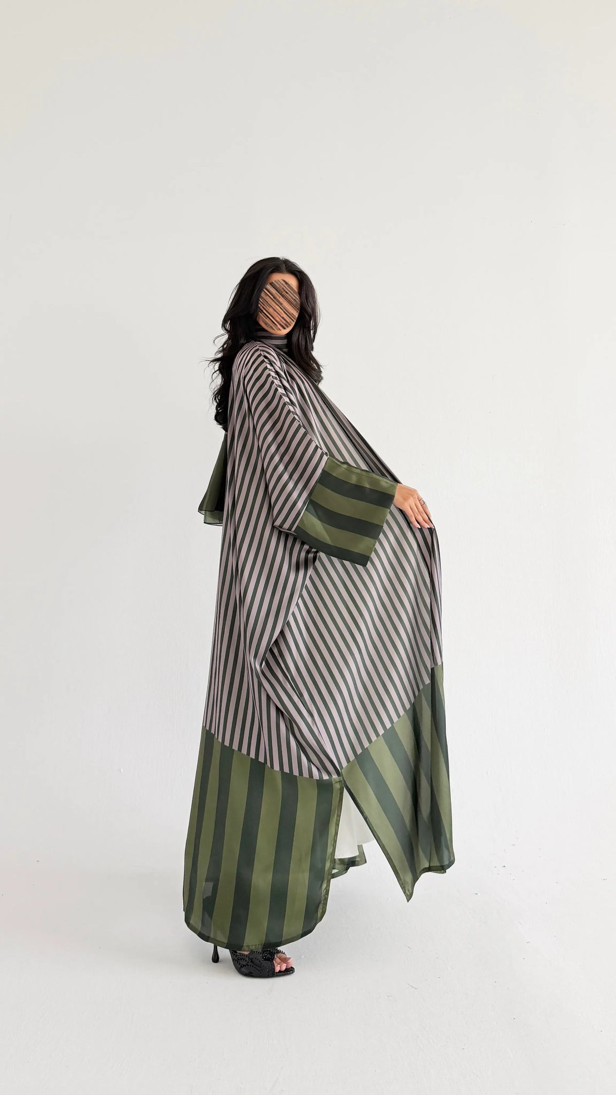 MWT1210 - عباية مخطط |striped abaya