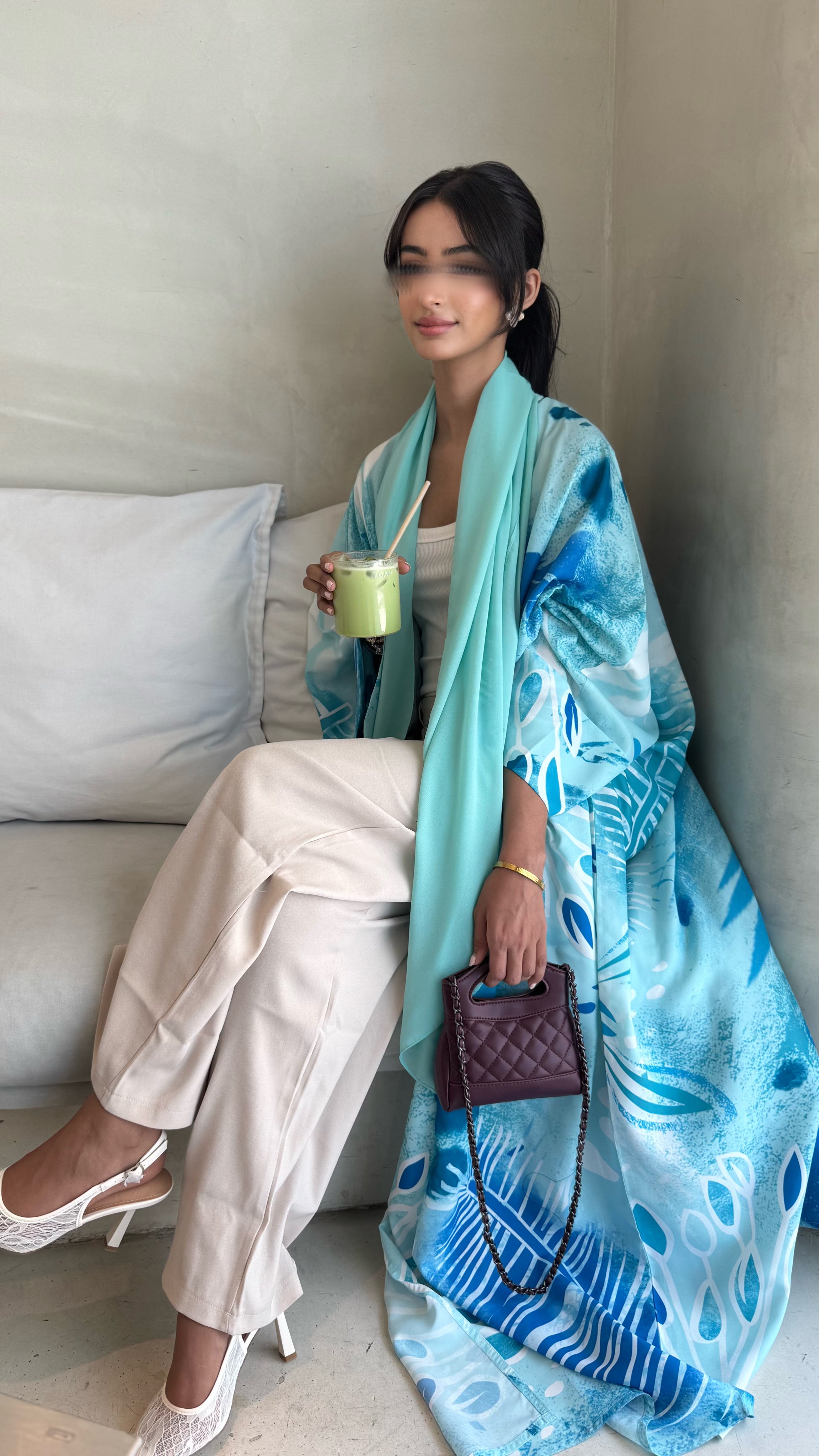 MW645 - Light Crepe Standing with Jacquard Half-Cloche