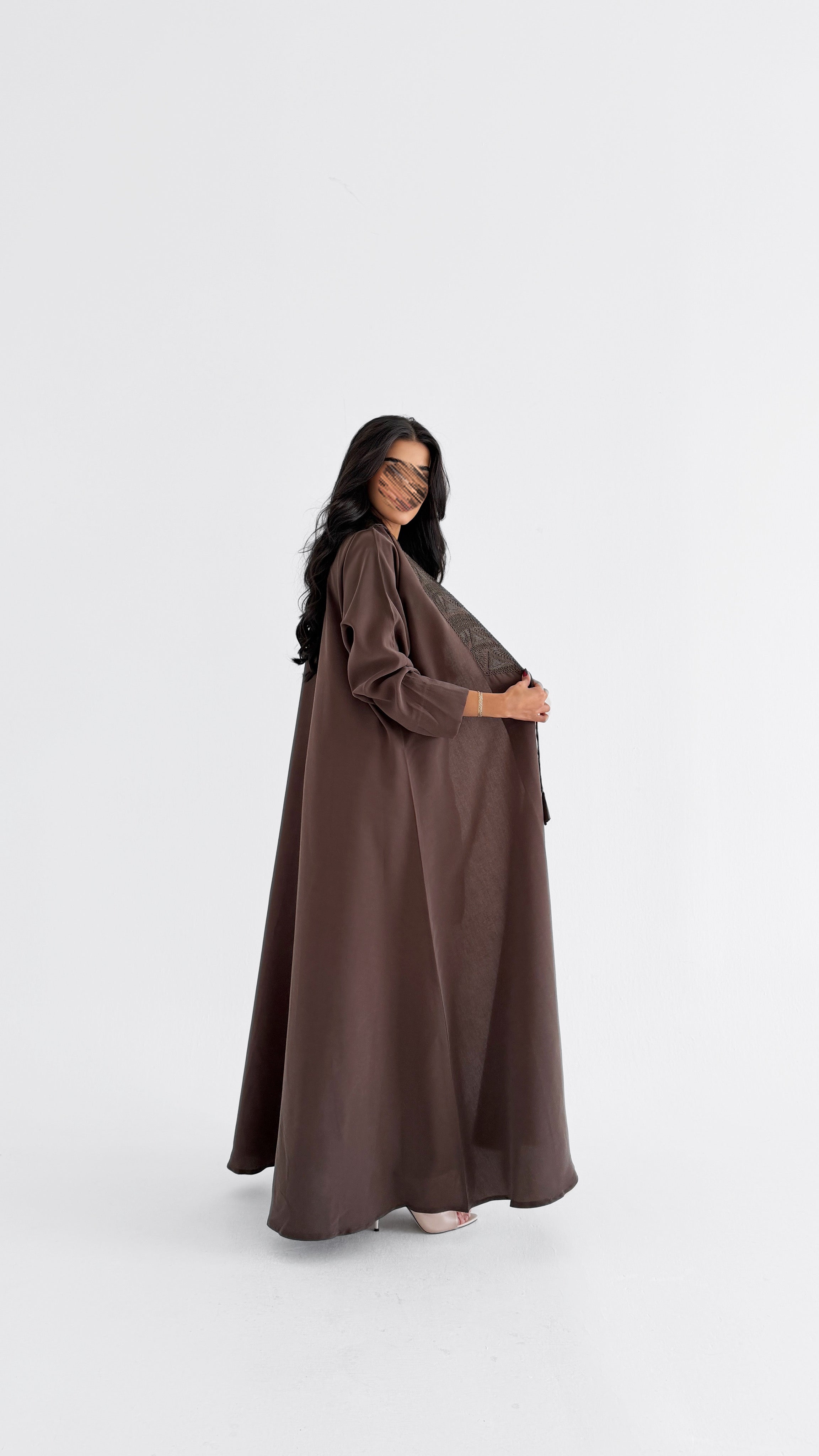 MWT1079 - عباية بتطريز بالامام - Aya