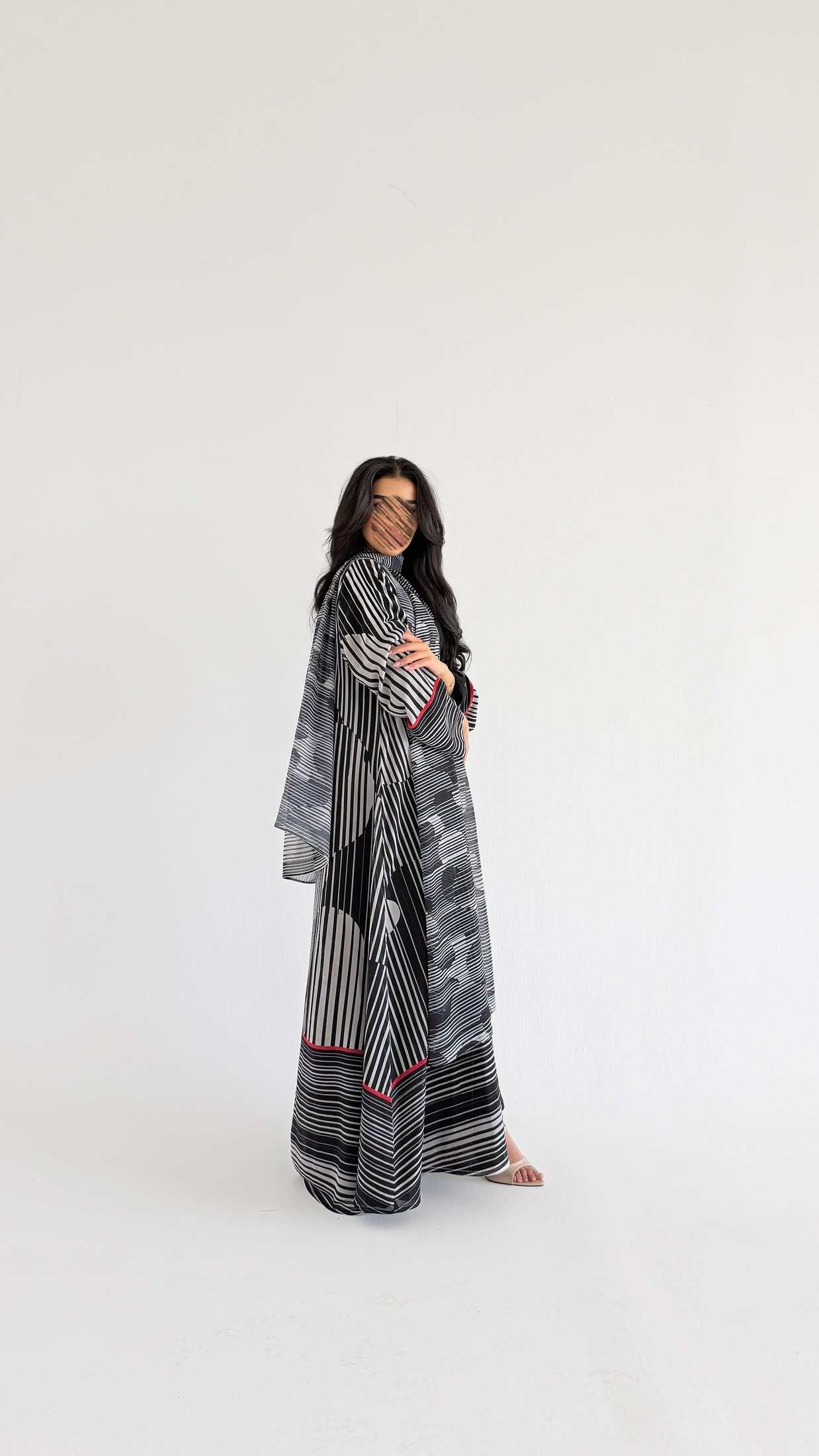 MWT1312 عباية مطبوعة مخططة - Aya