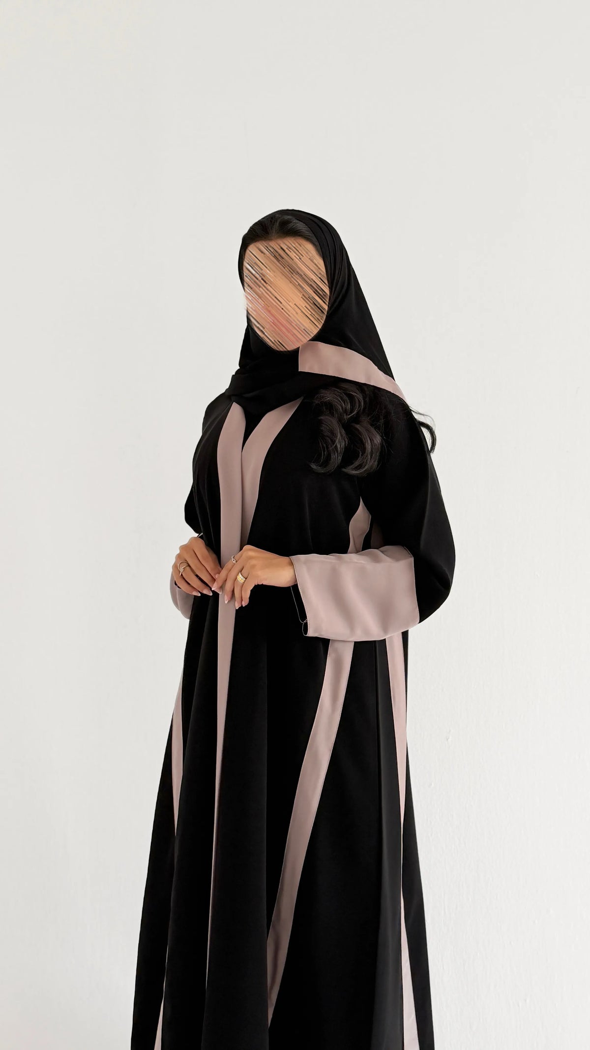 MWT5254 - عباية اسود يومية بقصة نص كلوش - Aya