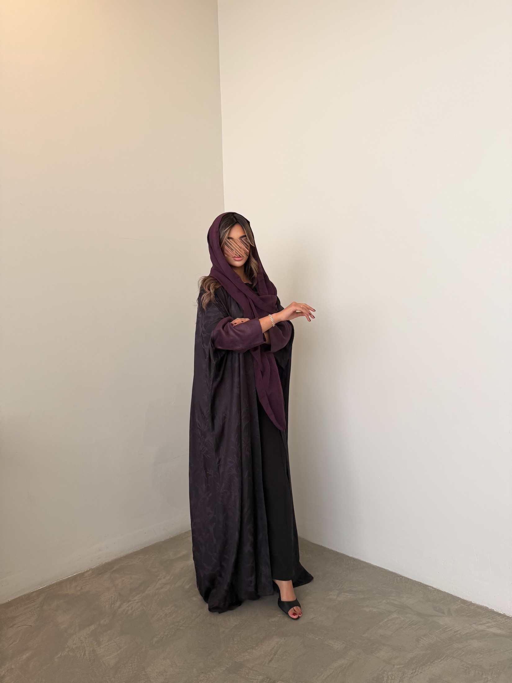 MWT1052 - عبايه جاكار بتدخيله بالاكمام - Aya