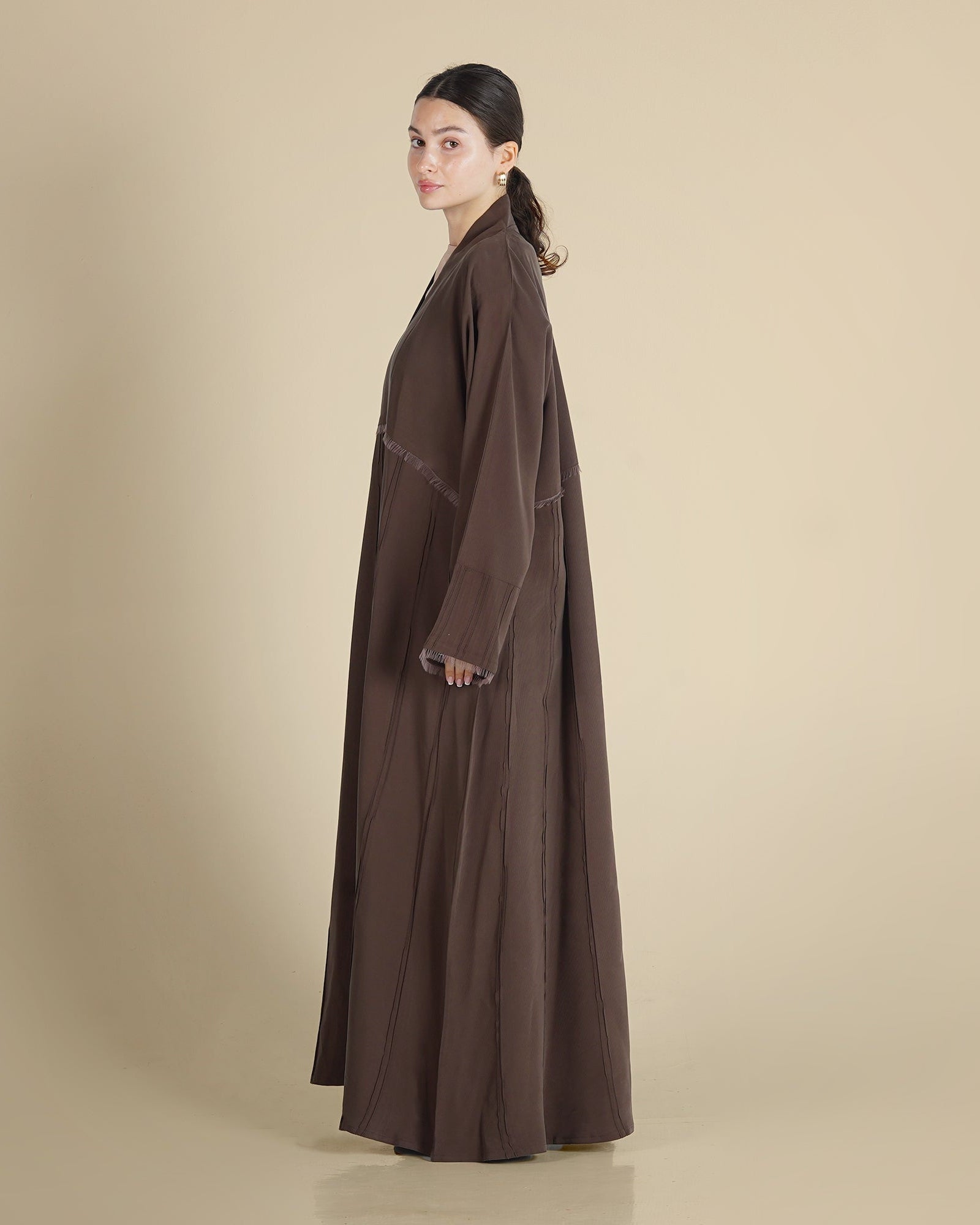 MW645 - Light Crepe Standing with Jacquard Half-Cloche