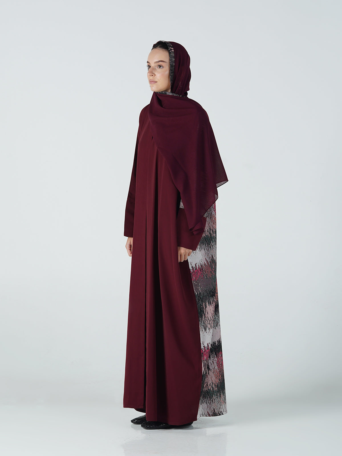 MW1305 - عباية قصه فراشه قماش جاكار مع كريب - Aya