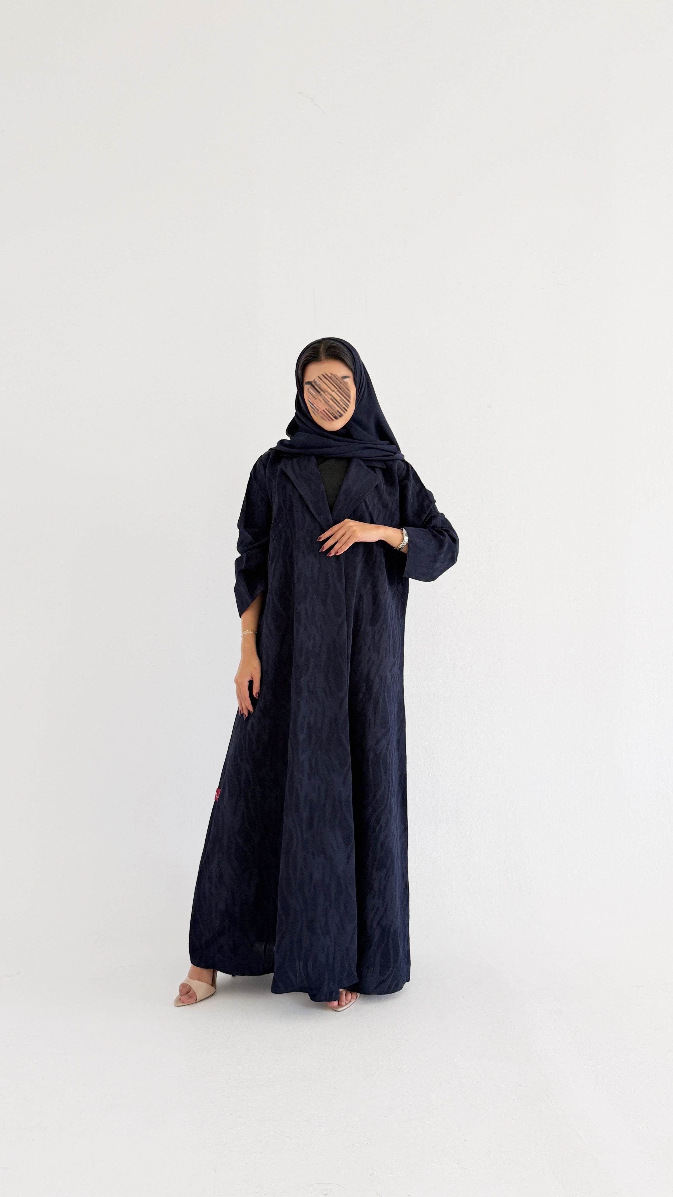 MW2088 - عباية جاكار أنيقة بقصّة بليزر عصرية - Aya