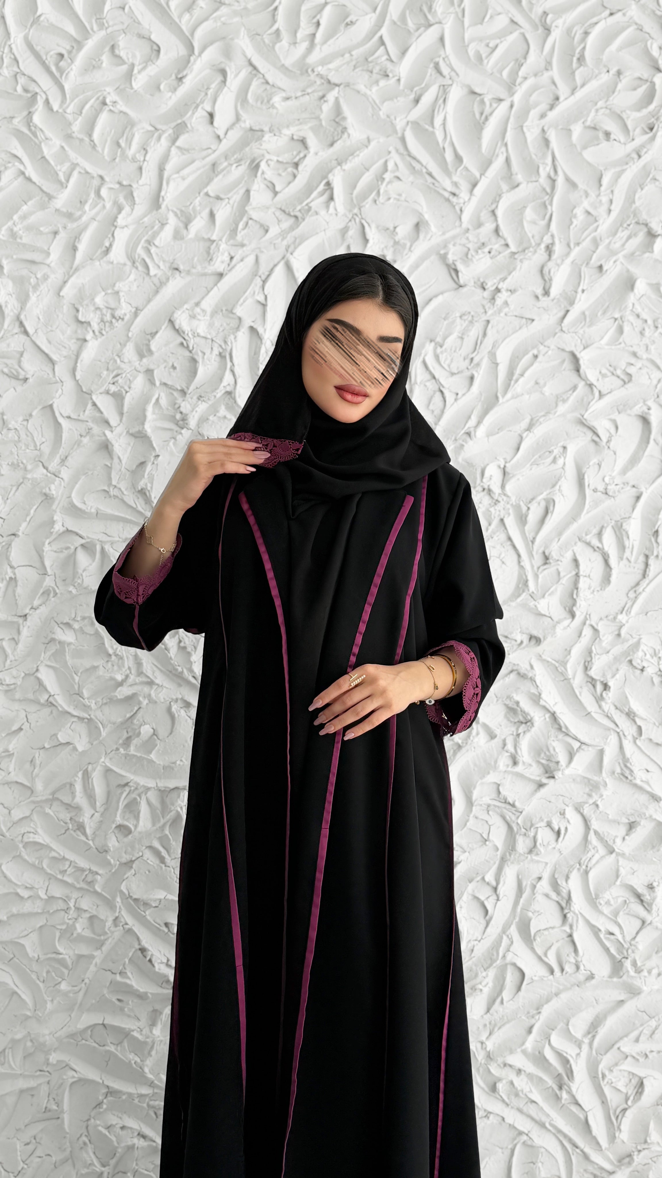 MW2109 - عباية كريب انيقة بقصه نص كلوش عصرية - Aya
