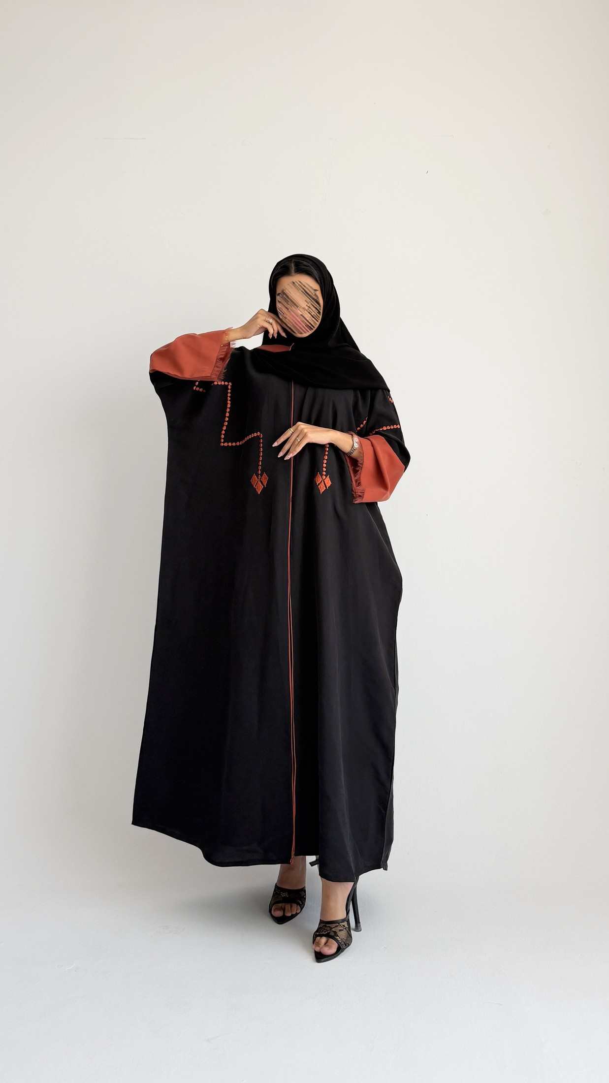 MWT1219 - عباية تطريز صيفي |Summer Embroidered Abaya - Aya